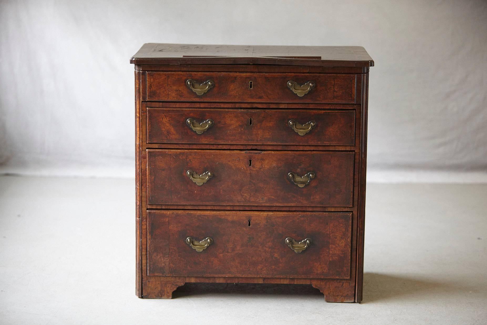 Important Queen Anne Walnut Architect's Chest, circa 1710 For Sale 4