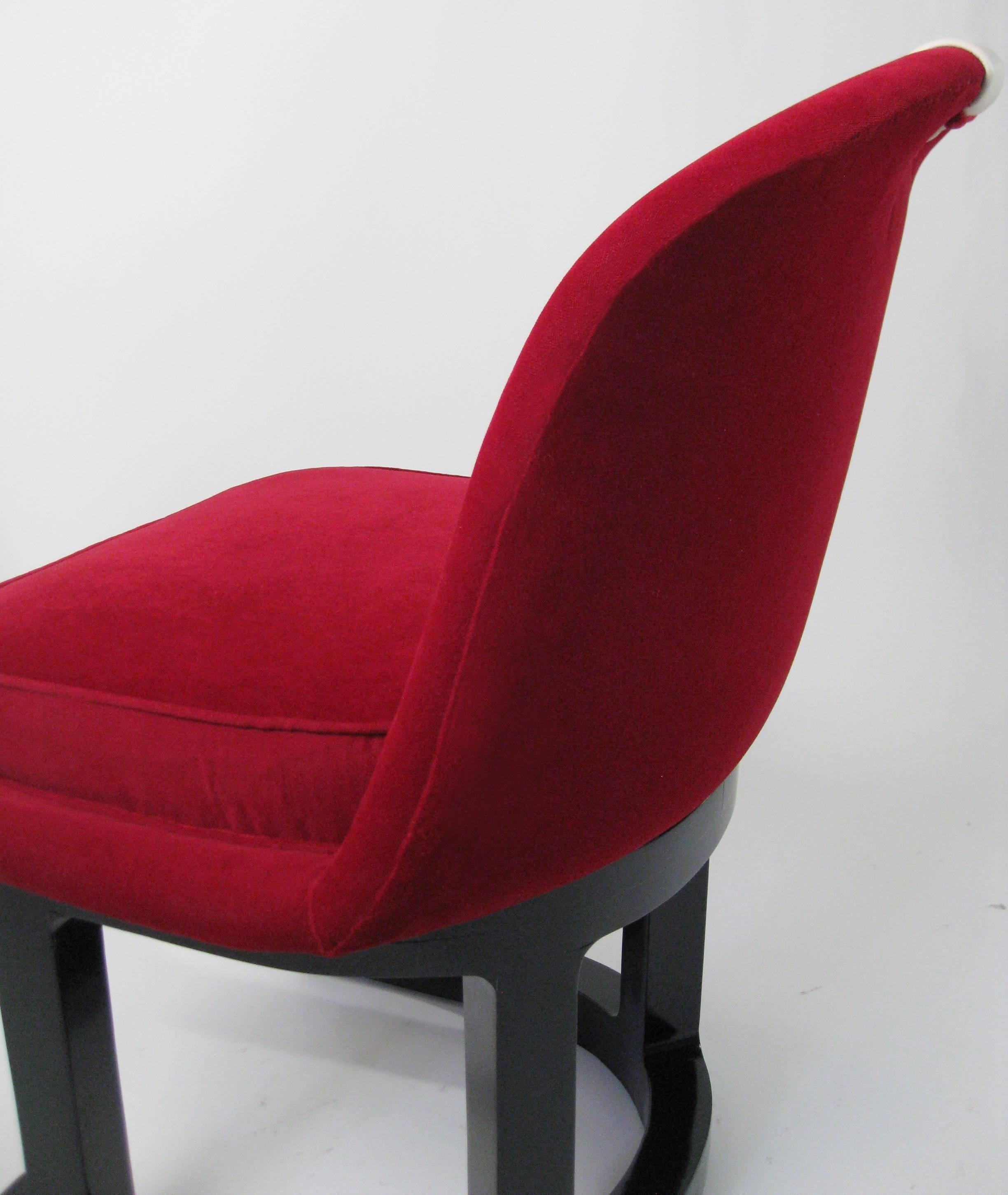 Mid-Century Modern Set of Four Chairs Fiberglass Frame, Velvet Leather and Lacquer, USA, circa 1960 For Sale