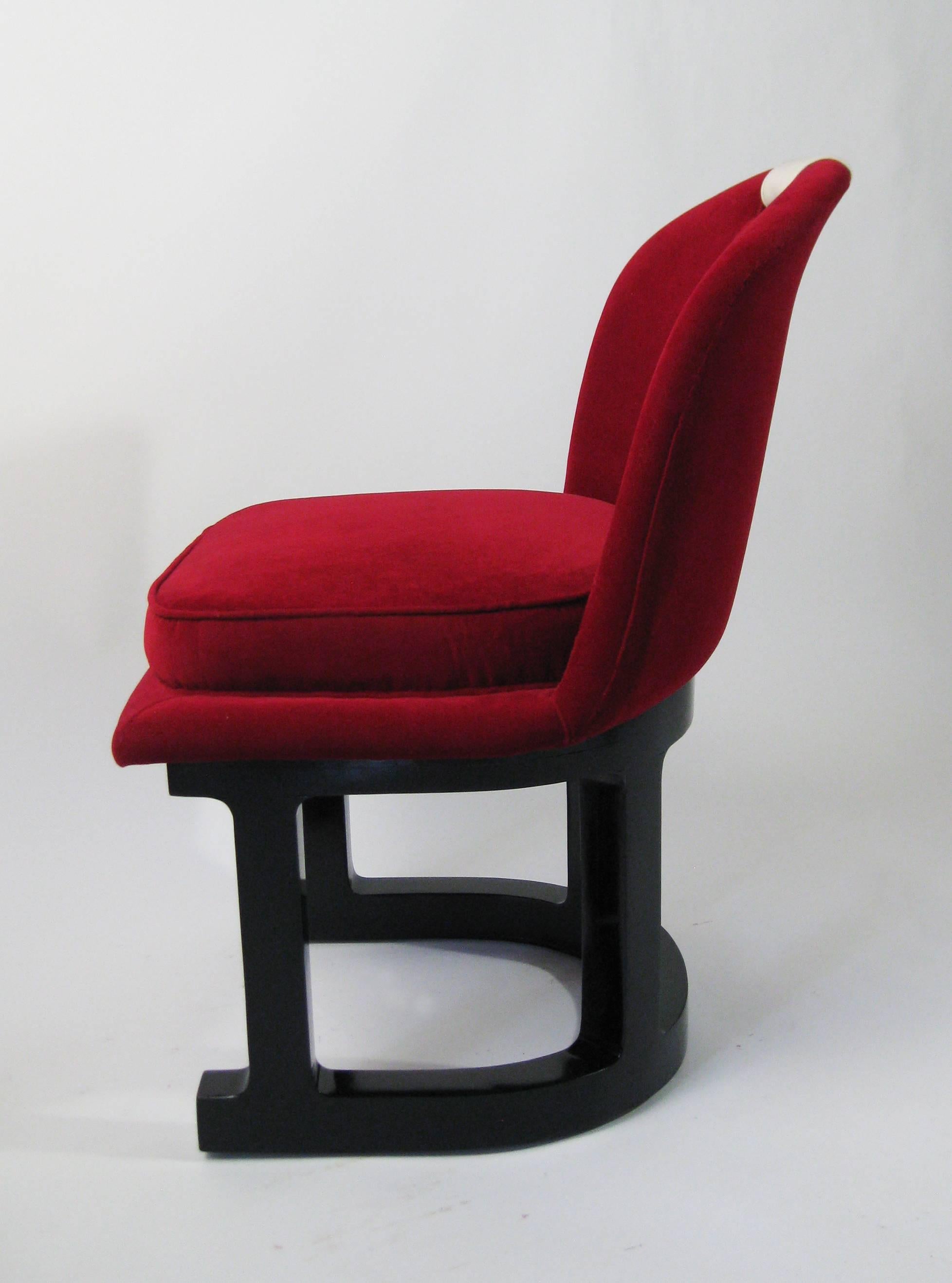 Set of Four Chairs Fiberglass Frame, Velvet Leather and Lacquer, USA, circa 1960 For Sale 1