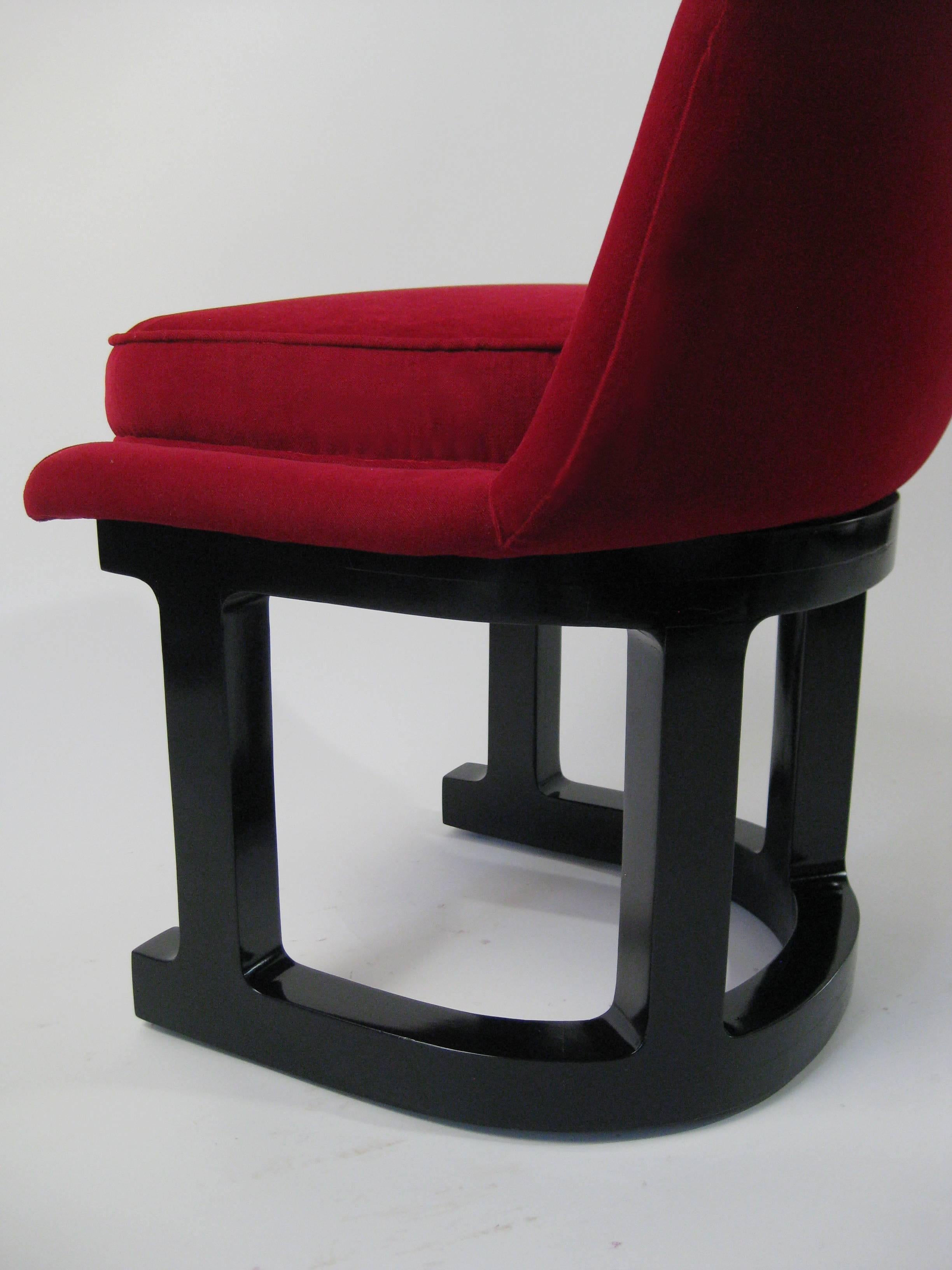 Set of Four Chairs Fiberglass Frame, Velvet Leather and Lacquer, USA, circa 1960 For Sale 2