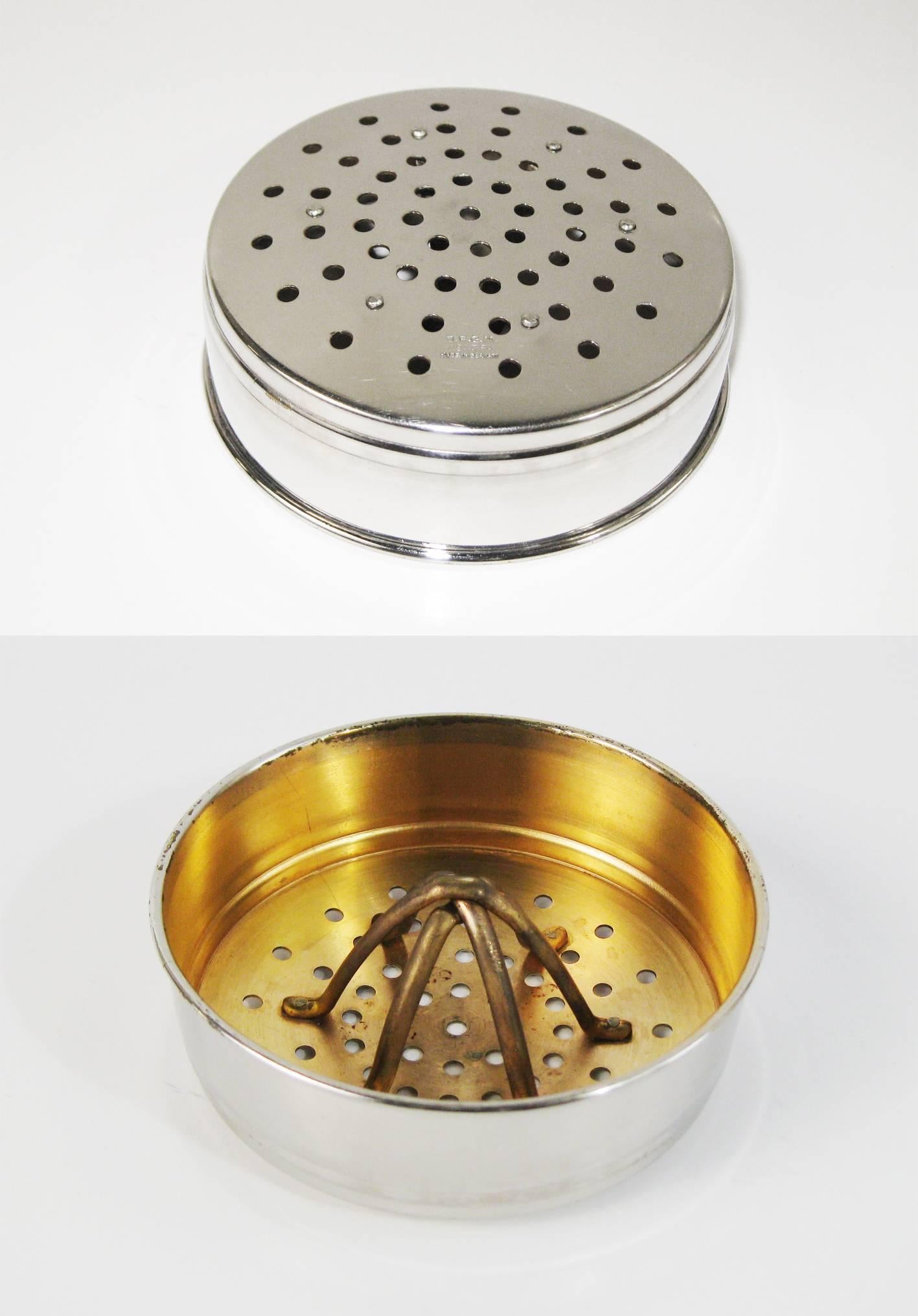 20th Century Streamline Dirigible Cocktail Shaker by J.A. Henckels. Germany, circa 1930.