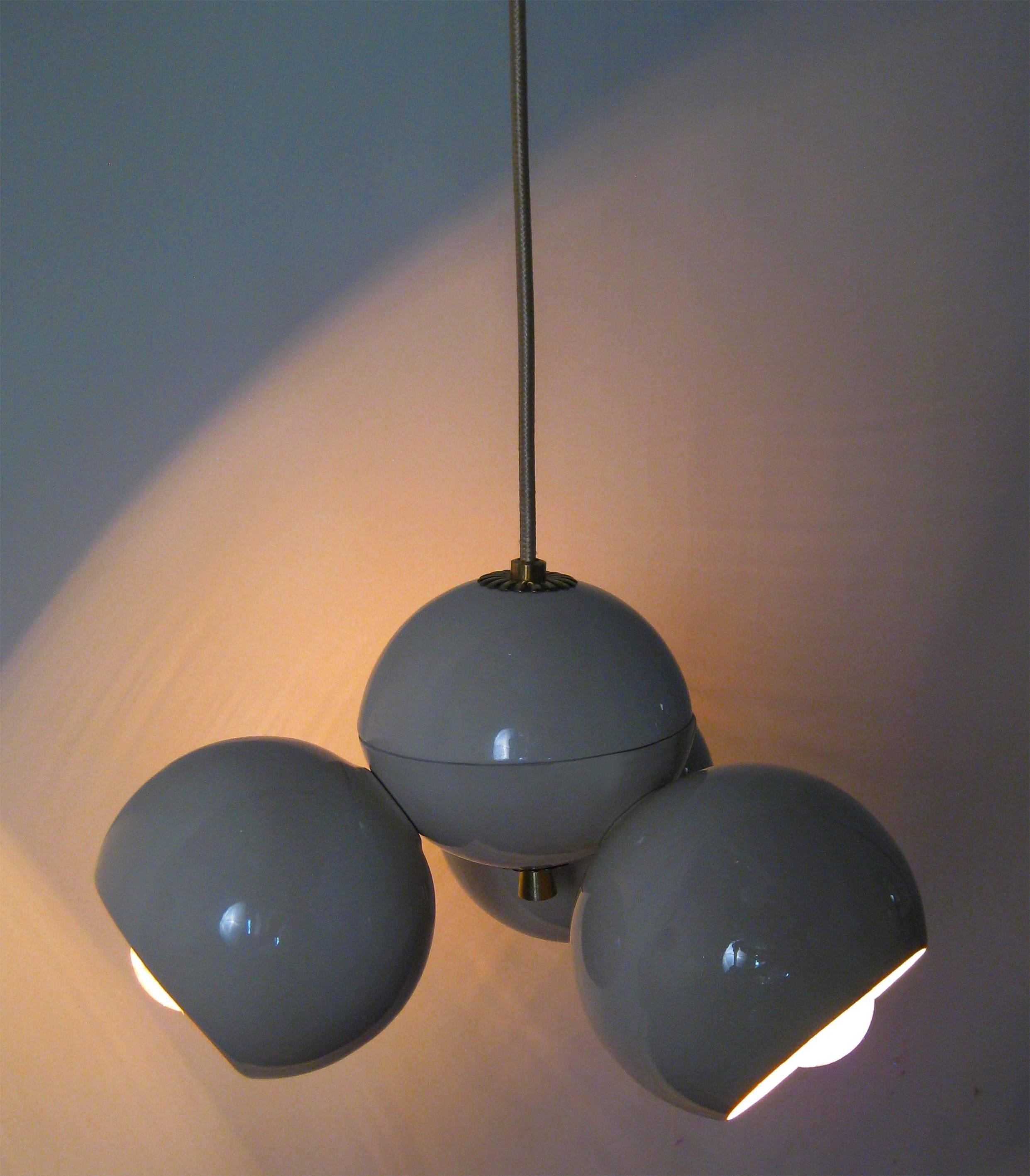Ceiling Light in Ceramic and Brass, Italy, circa 1950 For Sale 1