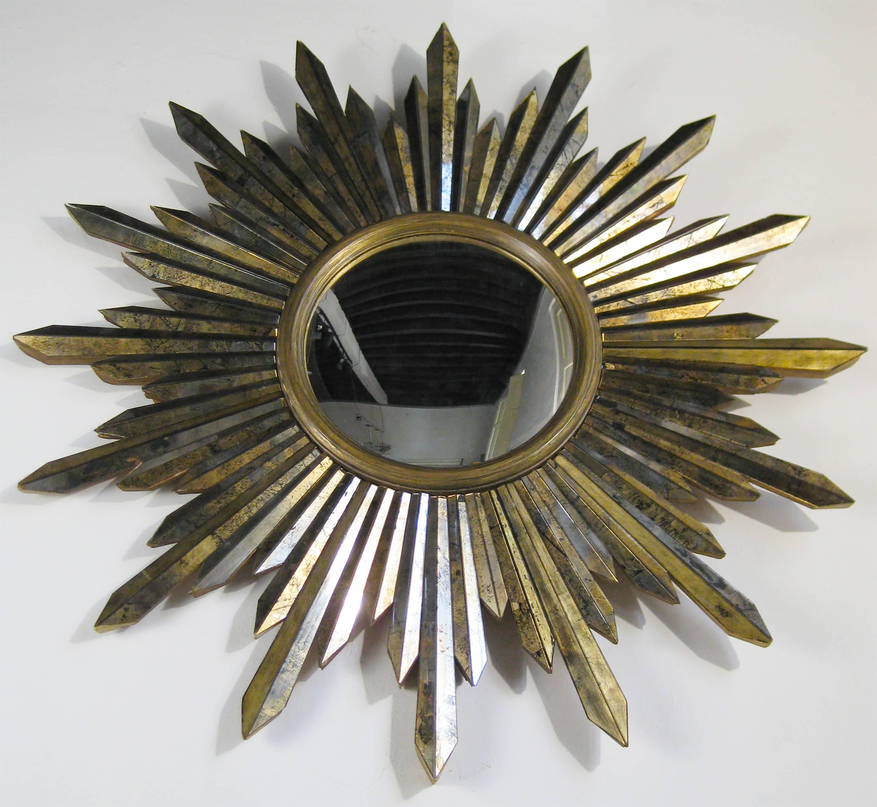 Mid-Century Modern Convex Sunburst Mirror, Attributed to Roberto & Mito Block, Mexico, circa 1940 For Sale