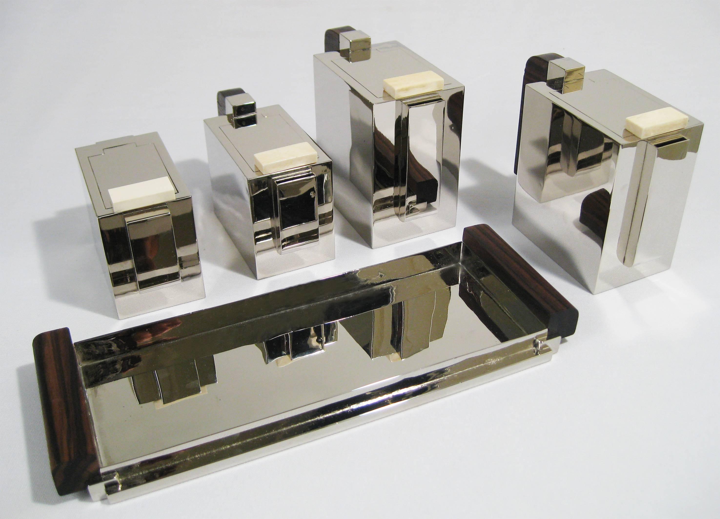 Tea Set in Chrome and Wood, Attributed to Maison Desny, France, circa 1930 For Sale 4