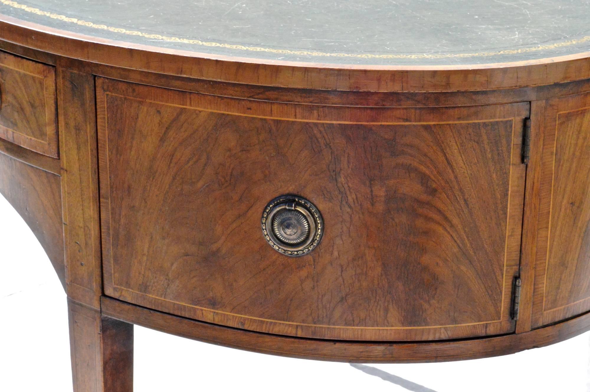 Oval Regency Library Desk In Good Condition For Sale In Charlottesville, VA