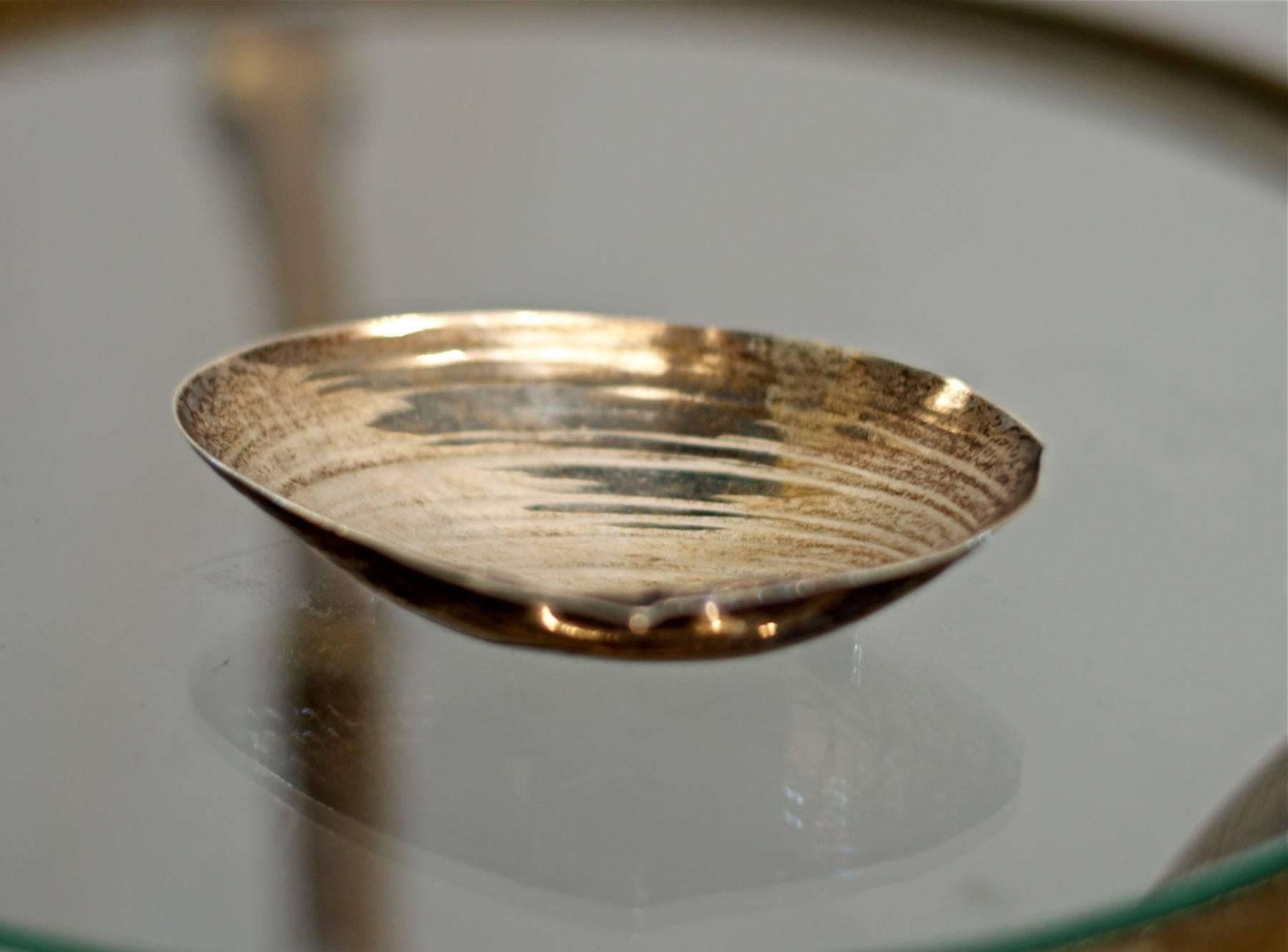 silver clam shell dish