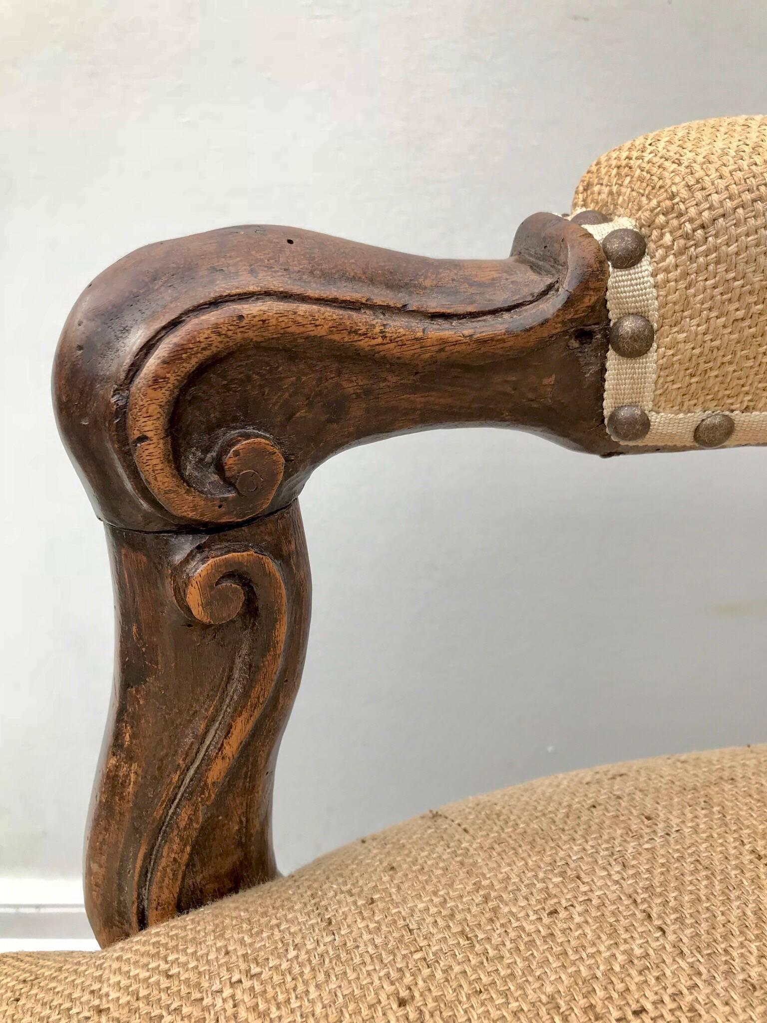 18th Century Italian Walnut Triple Back Bench or Settee For Sale 5