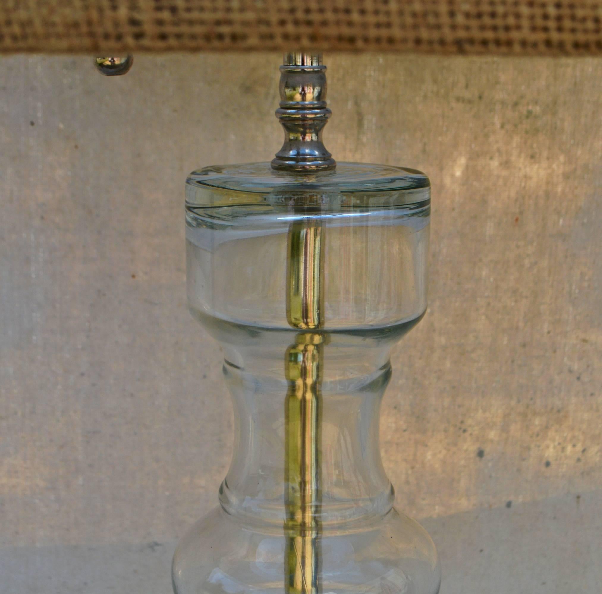 Clear Glass Lamp of Large-Scale In Good Condition For Sale In Charlottesville, VA