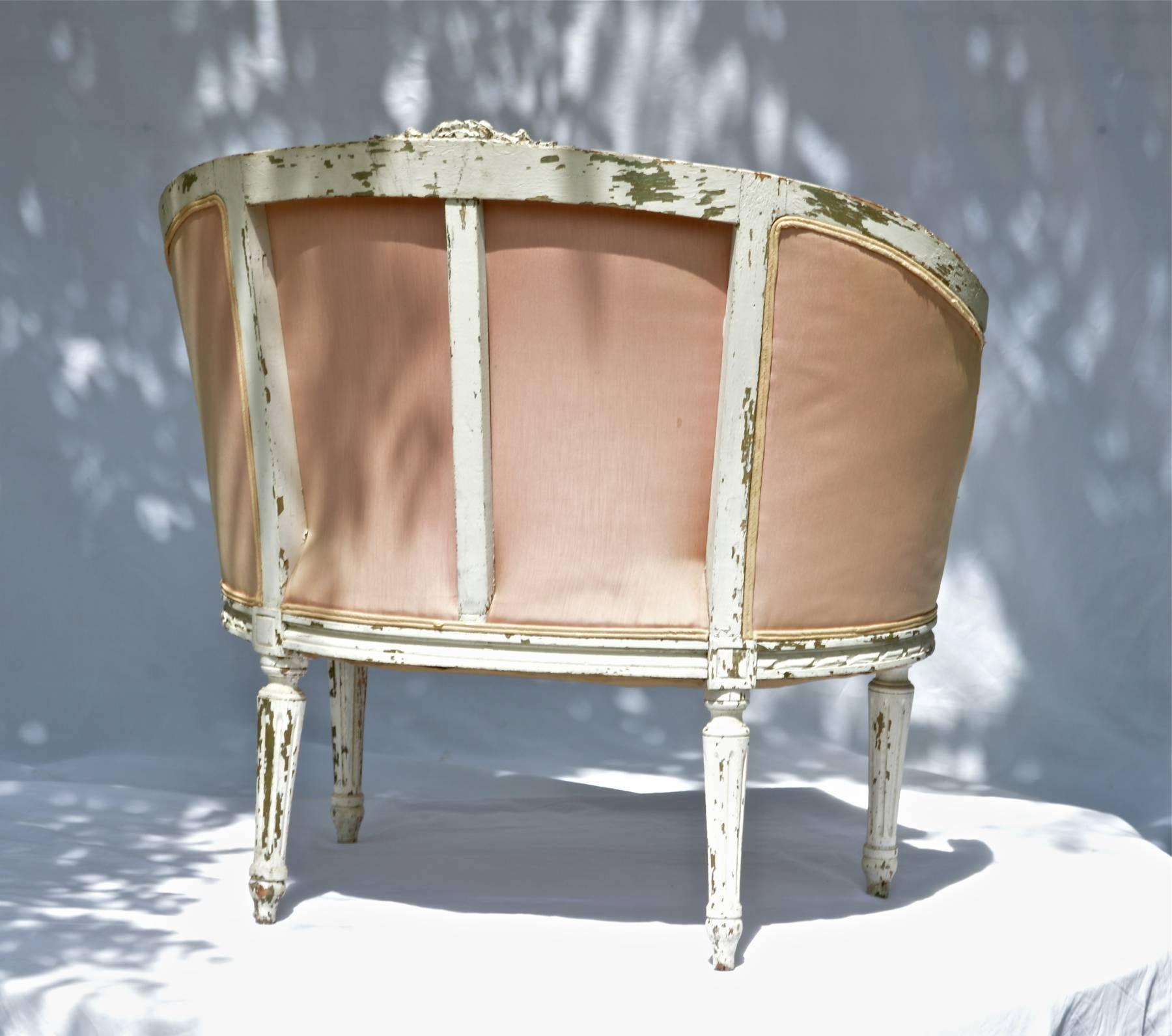 19th Century Louis XVI Painted Marquise or Corbeille Canapé 2