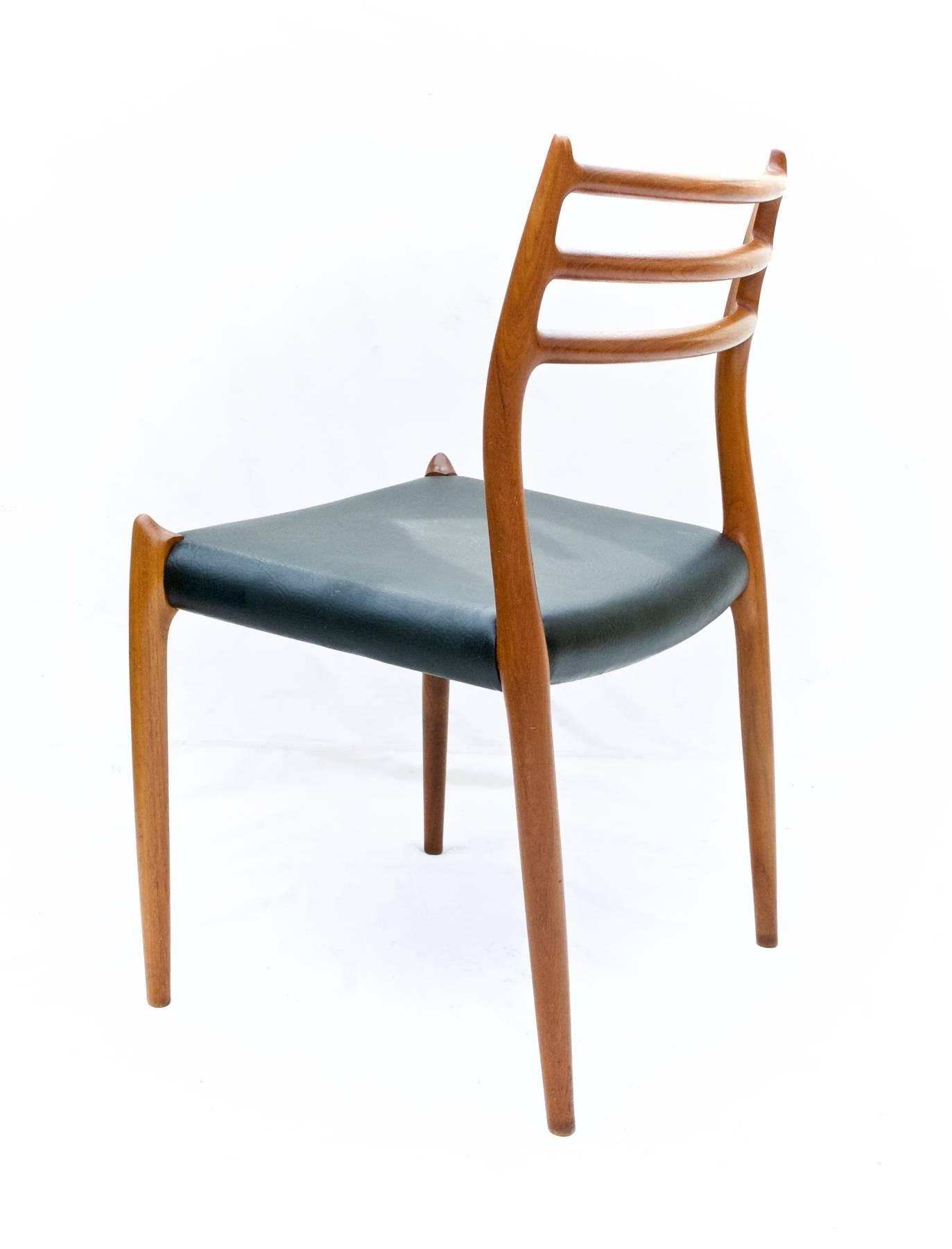 N.O. Moller Model 78 Danish Modern Dining Chairs in Teak, Pair In Excellent Condition For Sale In Charlottesville, VA