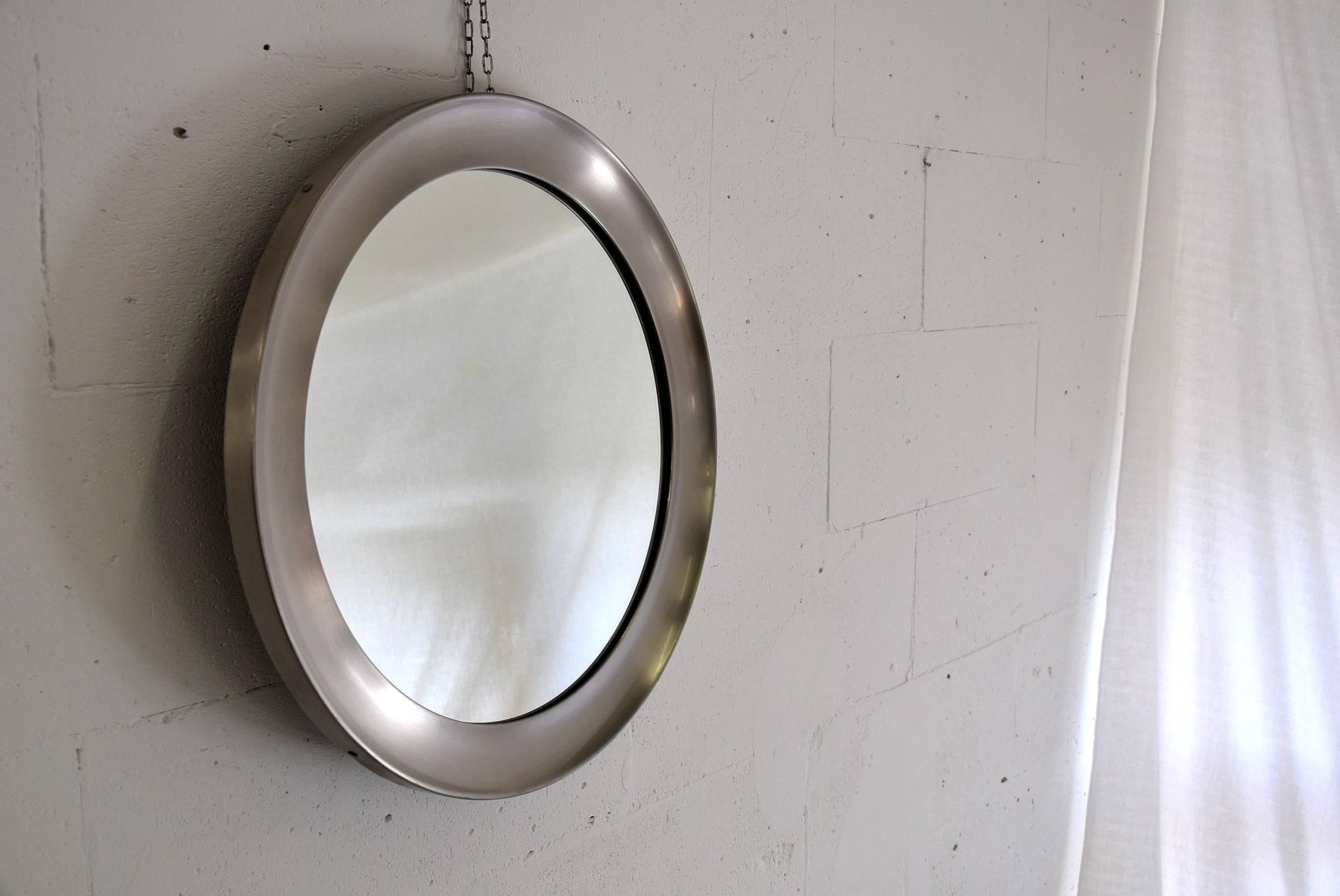 Moderner Stahlspiegel aus der Mitte des Jahrhunderts von Sergio Mazza für Artemide (Moderne der Mitte des Jahrhunderts) im Angebot