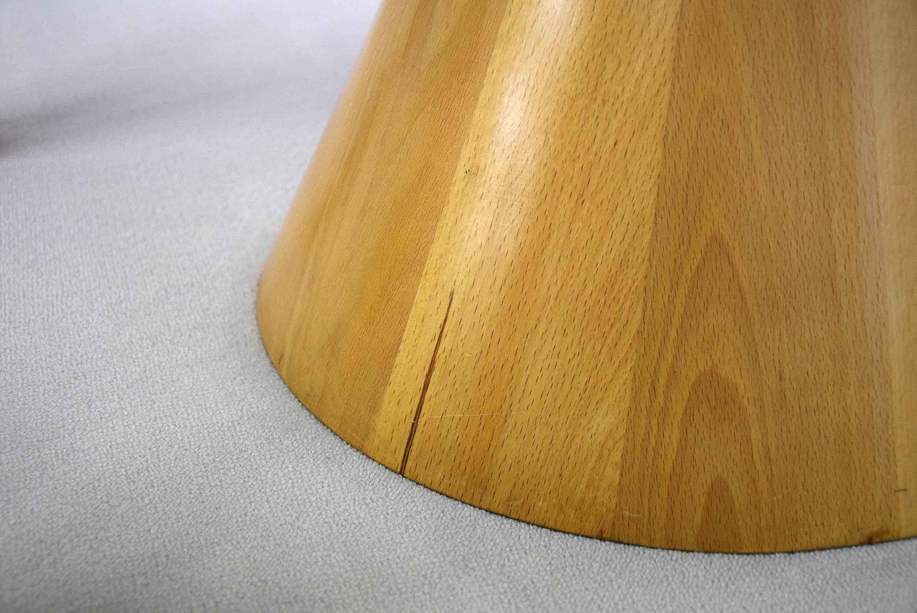 tangram table