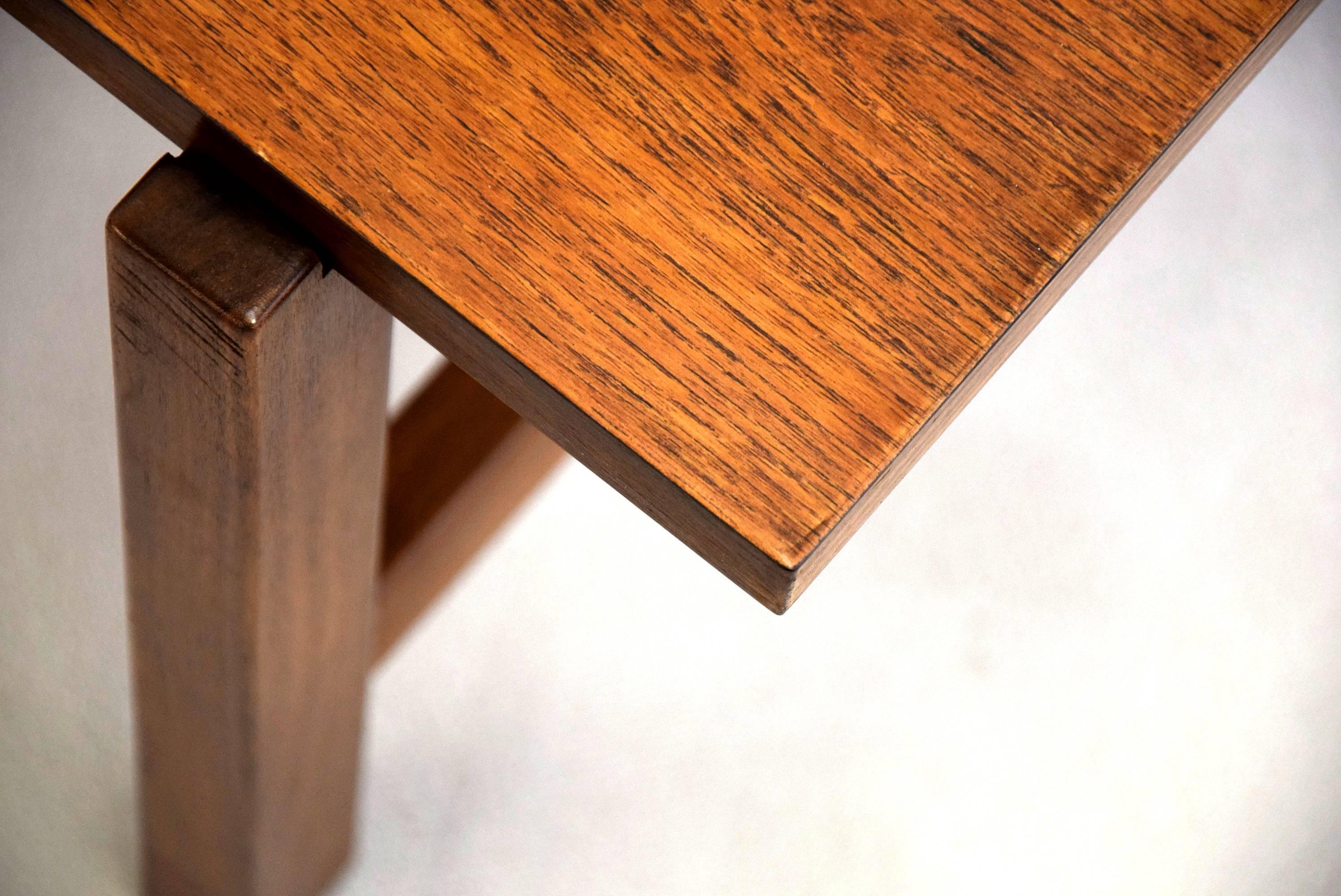Mid-Century Modern Mid Century teak coffee table. For Sale