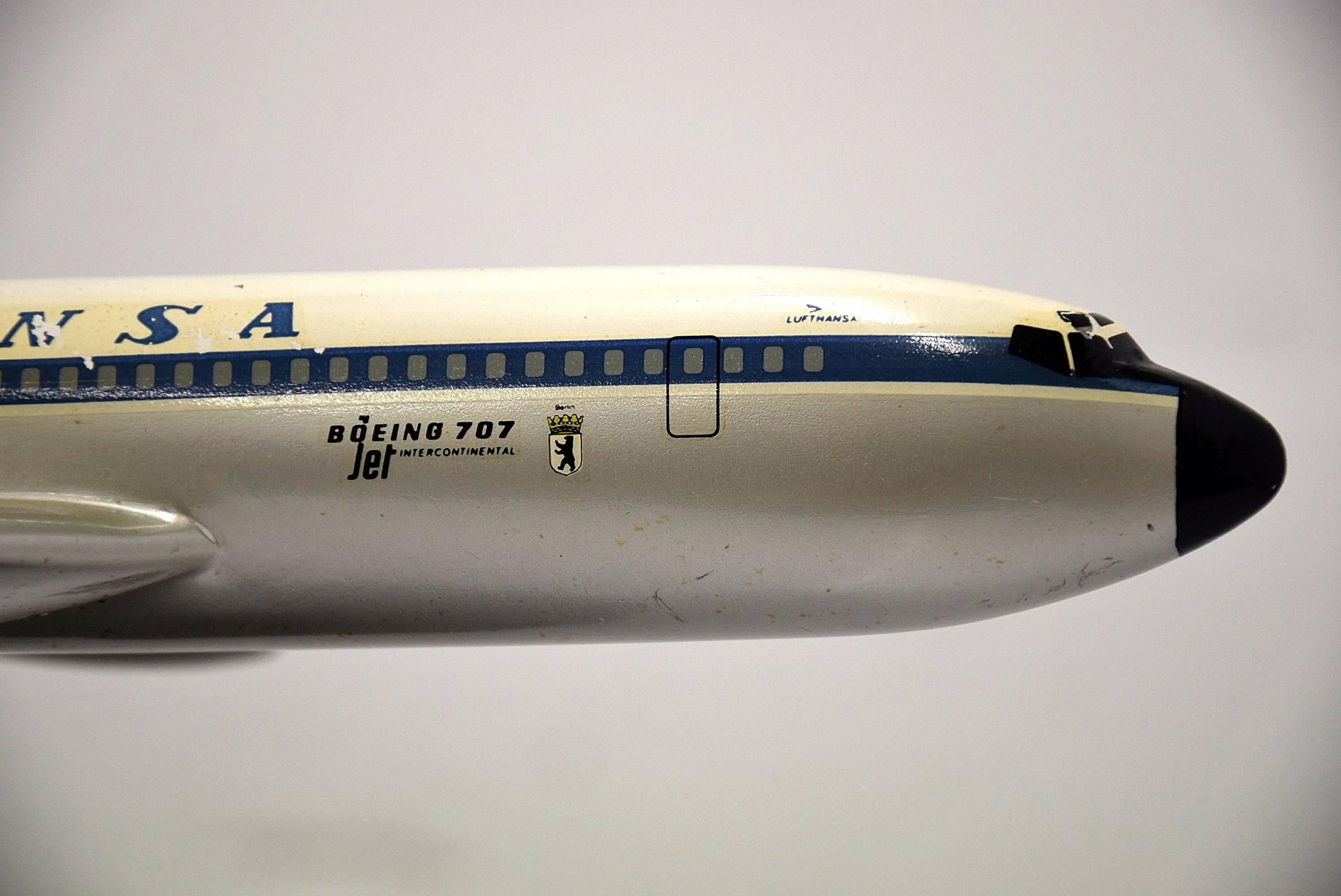 Beautiful Lufthansa Boeing 707 full metal scale model produced by Raise Up, Rotterdam in, 1958.

This big model is in great condition and measures L.40 x W.40 x H.27 cm including the original standard.

The Raise-Up Metalworks Company based in