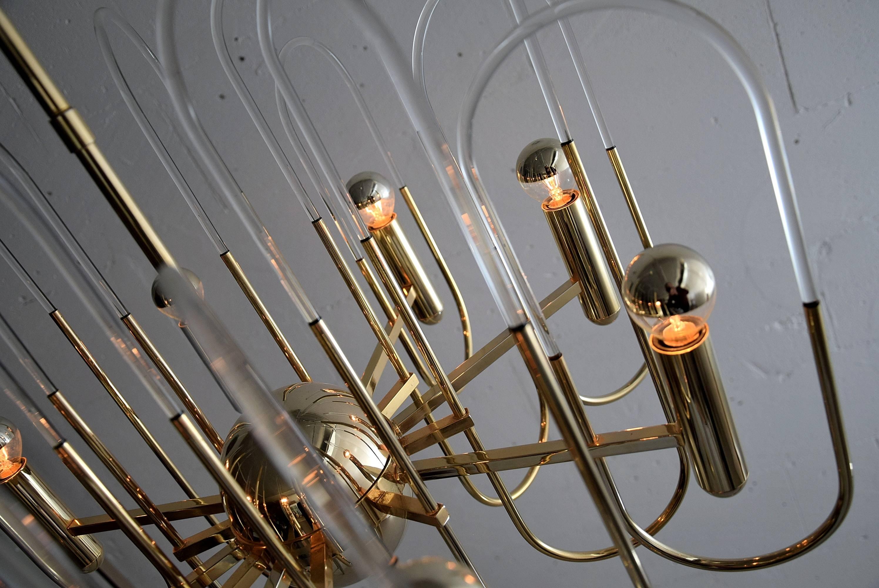 Gaetano Sciolari Hollywood Regency Brass and Glass Chandelier In Good Condition In Weesp, NL
