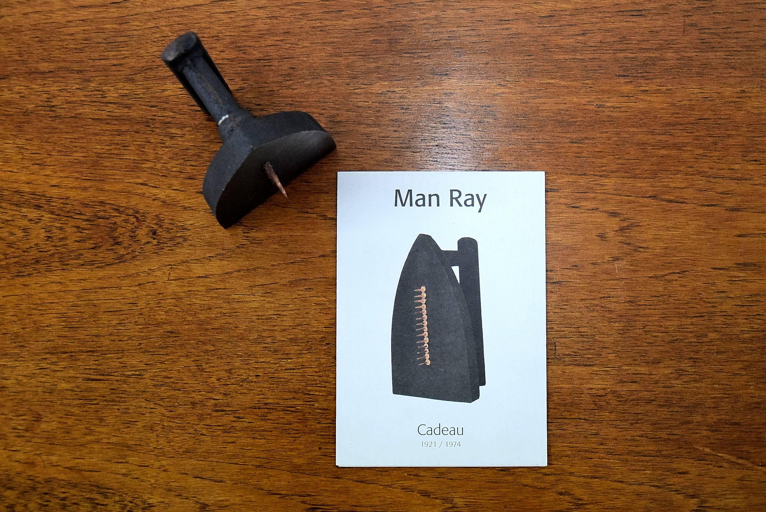 Man Ray Cadeau 1921 / 1974 In Good Condition For Sale In Weesp, NL