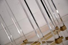 Pierre Vandel: Hollywood Regency-Esstisch aus Lucite und Messing