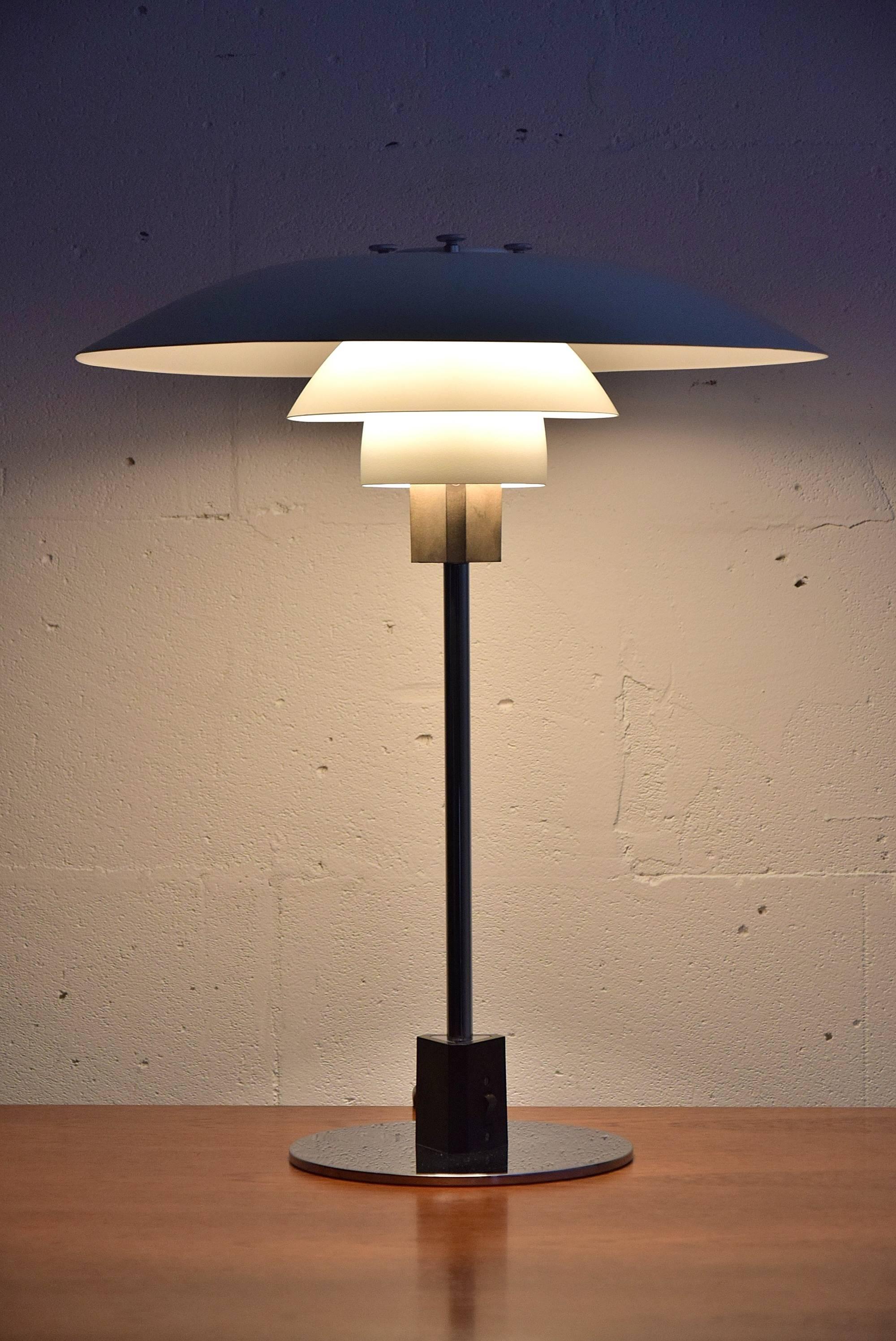 Poul Henningsen Mid Century Modern Table Lamp for Louis Poulsen 3