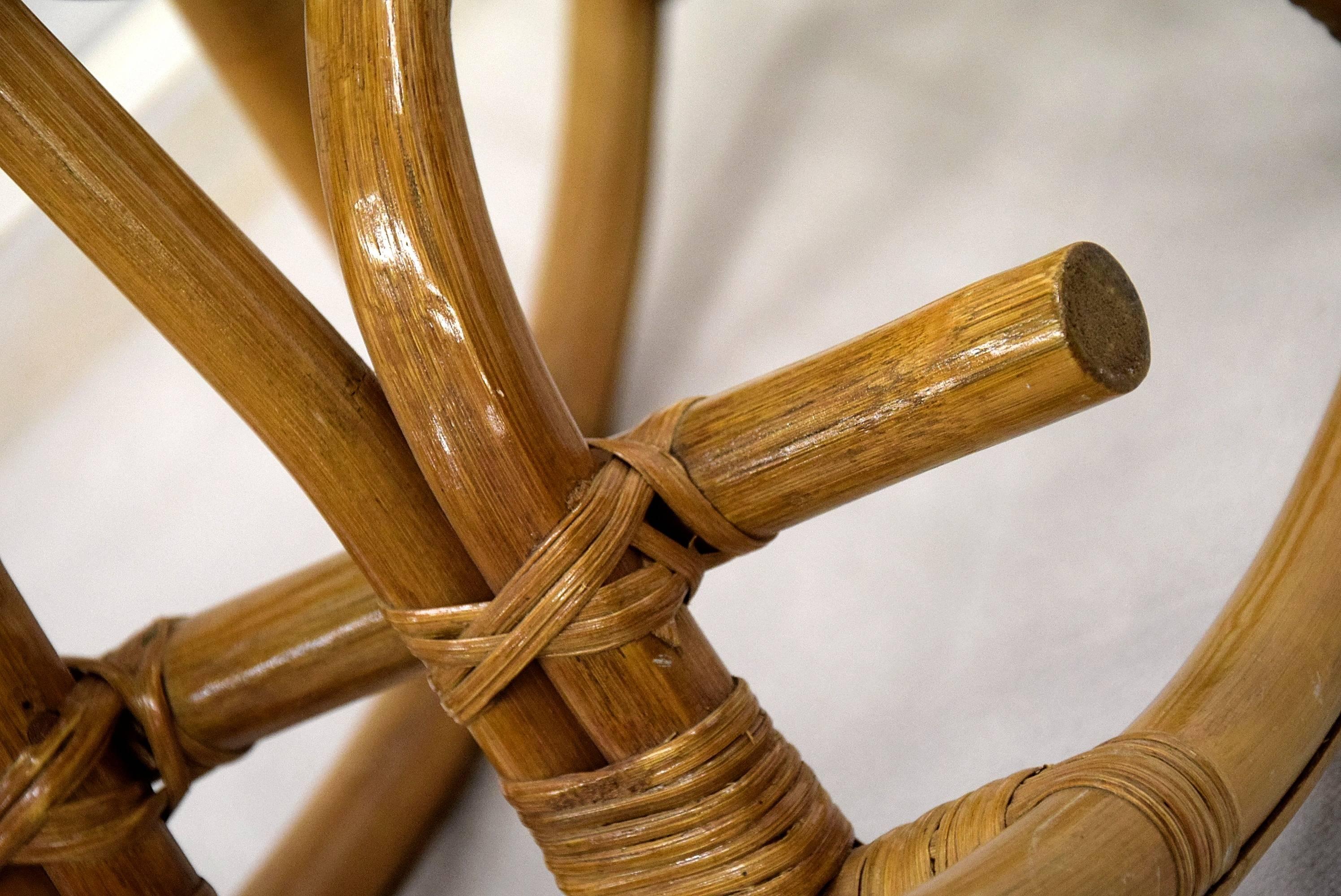 Bambou Cheval à bascule en osier et bambou moderne du milieu du siècle dernier en vente