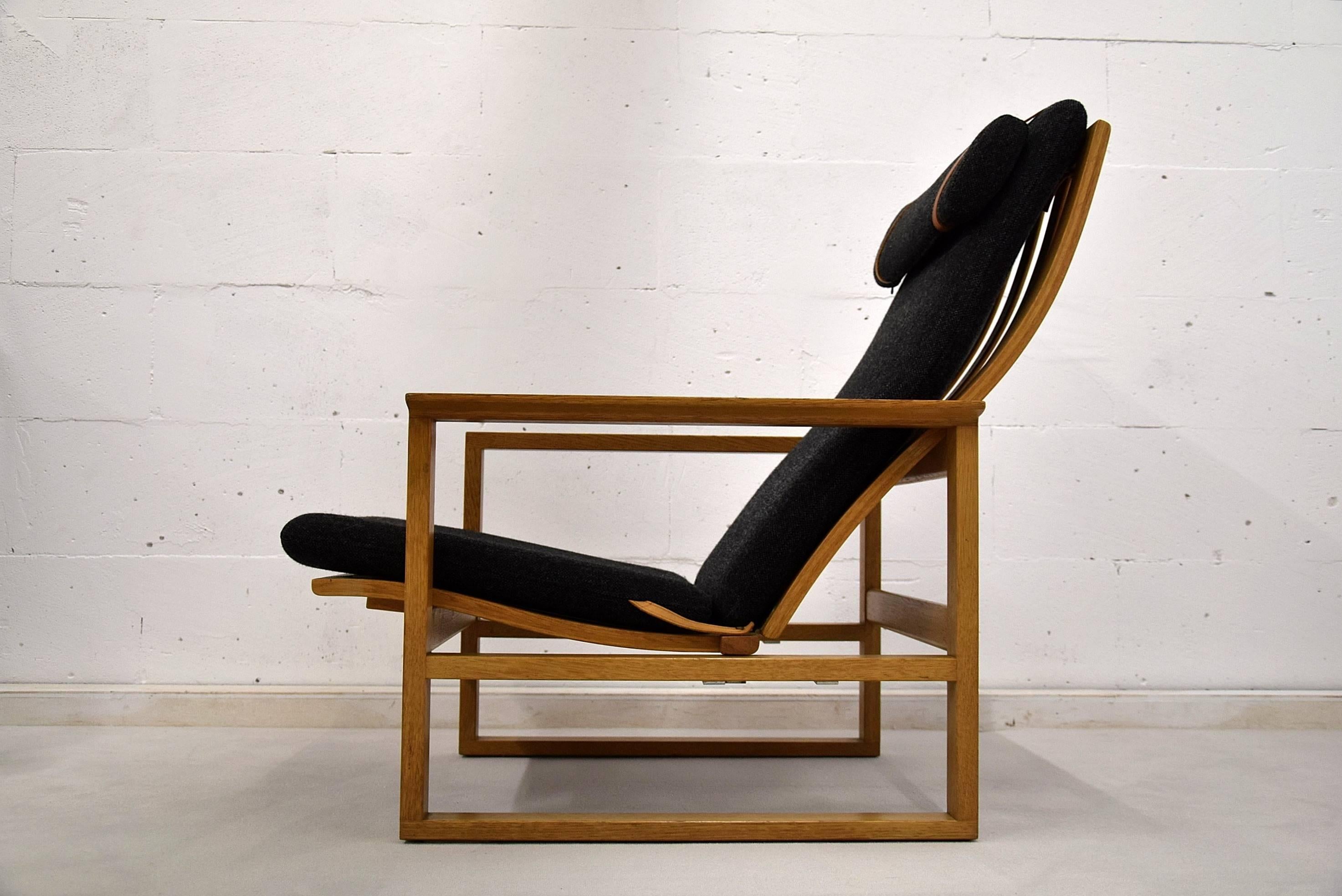 Mid Century Modern Oak Lounge Chair by Børge Mogensen 2