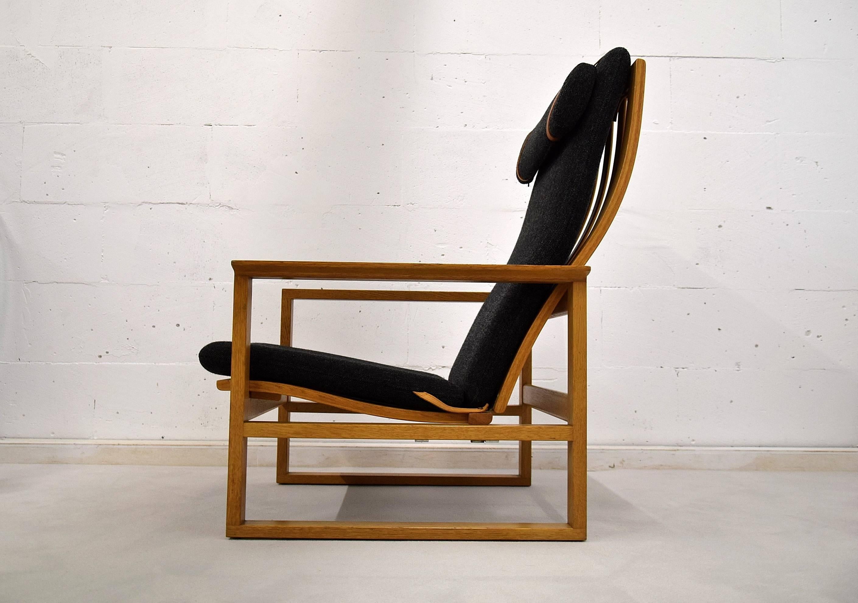 Mid Century Modern Oak Lounge Chair by Børge Mogensen 3