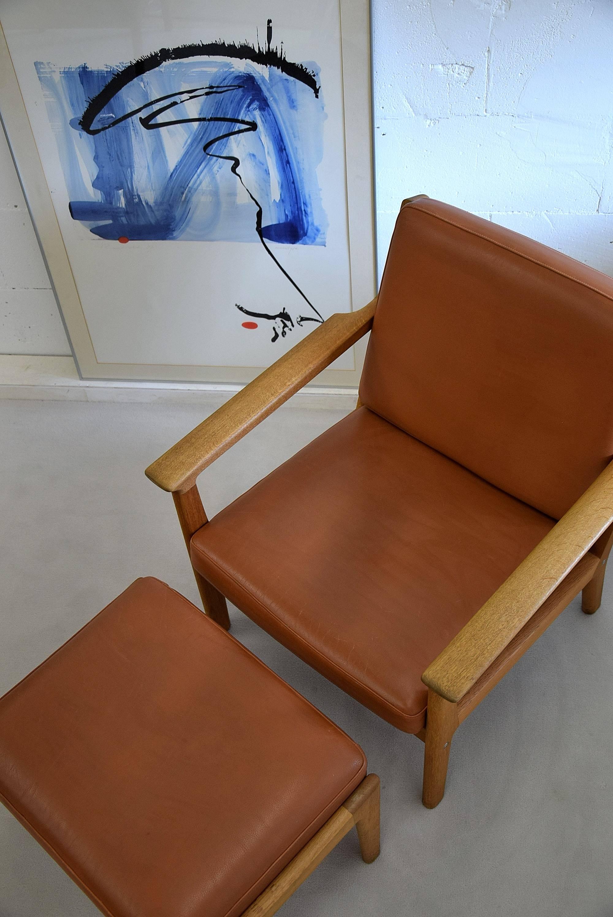 Mid-Century Modern Hans Wegner Lounge Chairs and Hocker 1