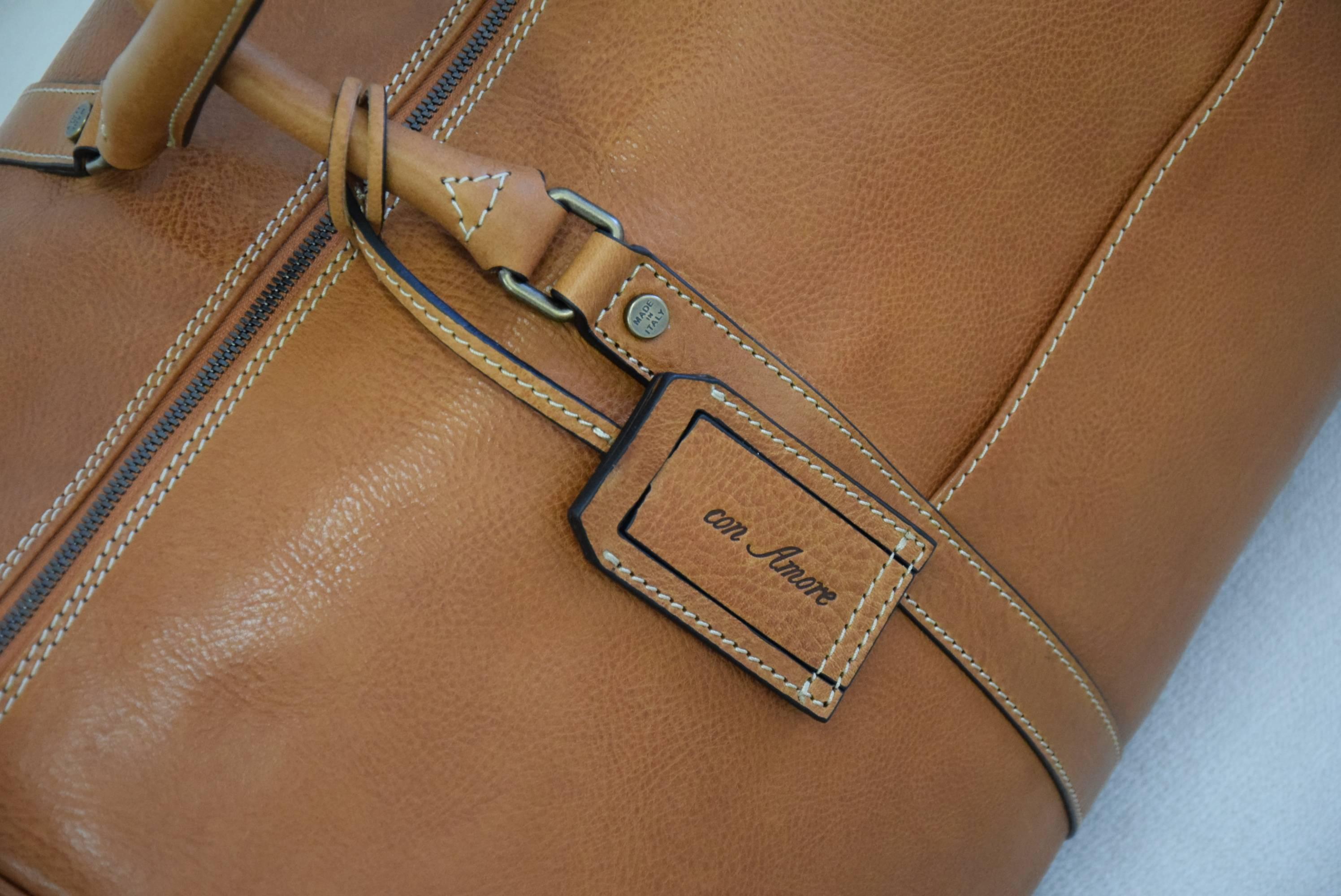 Italian Hand Made Buffalo Leather Dominio Travelbag For Sale 3