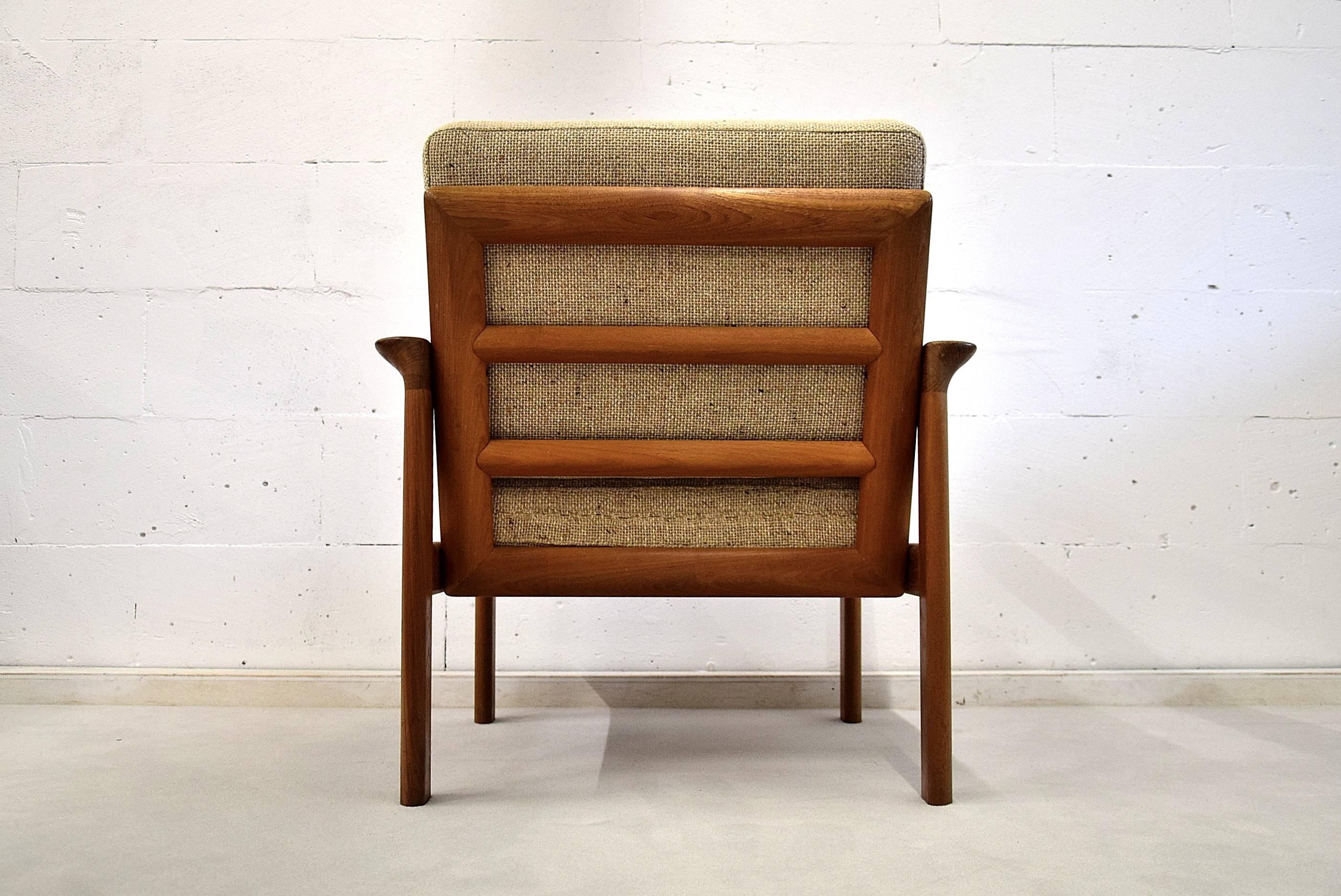 Sven Ellekaer Mid Century Modern Teak Lounge Chairs In Good Condition For Sale In Weesp, NL