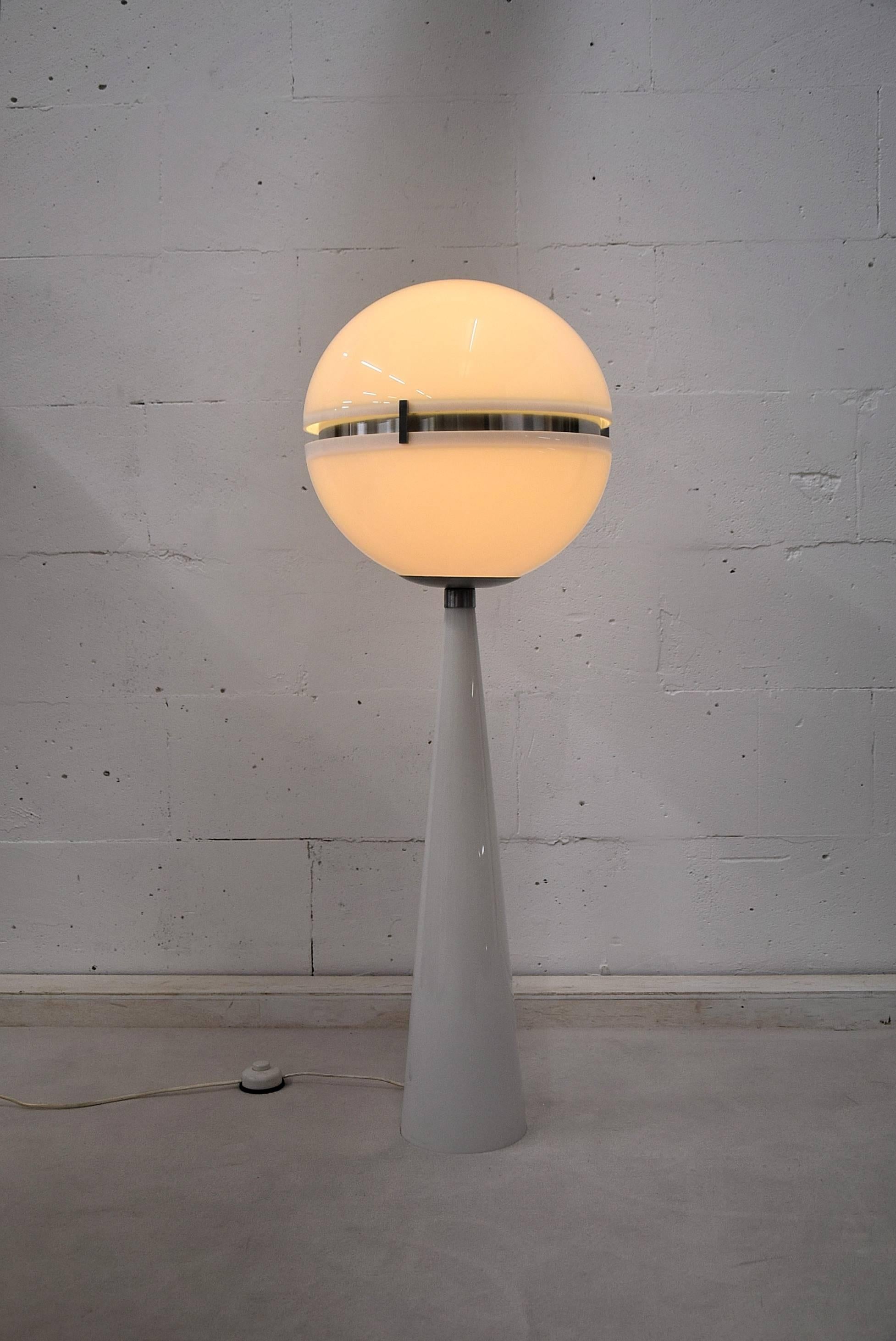 Mid-Century Modern Space Age Italian White Floor Lamp