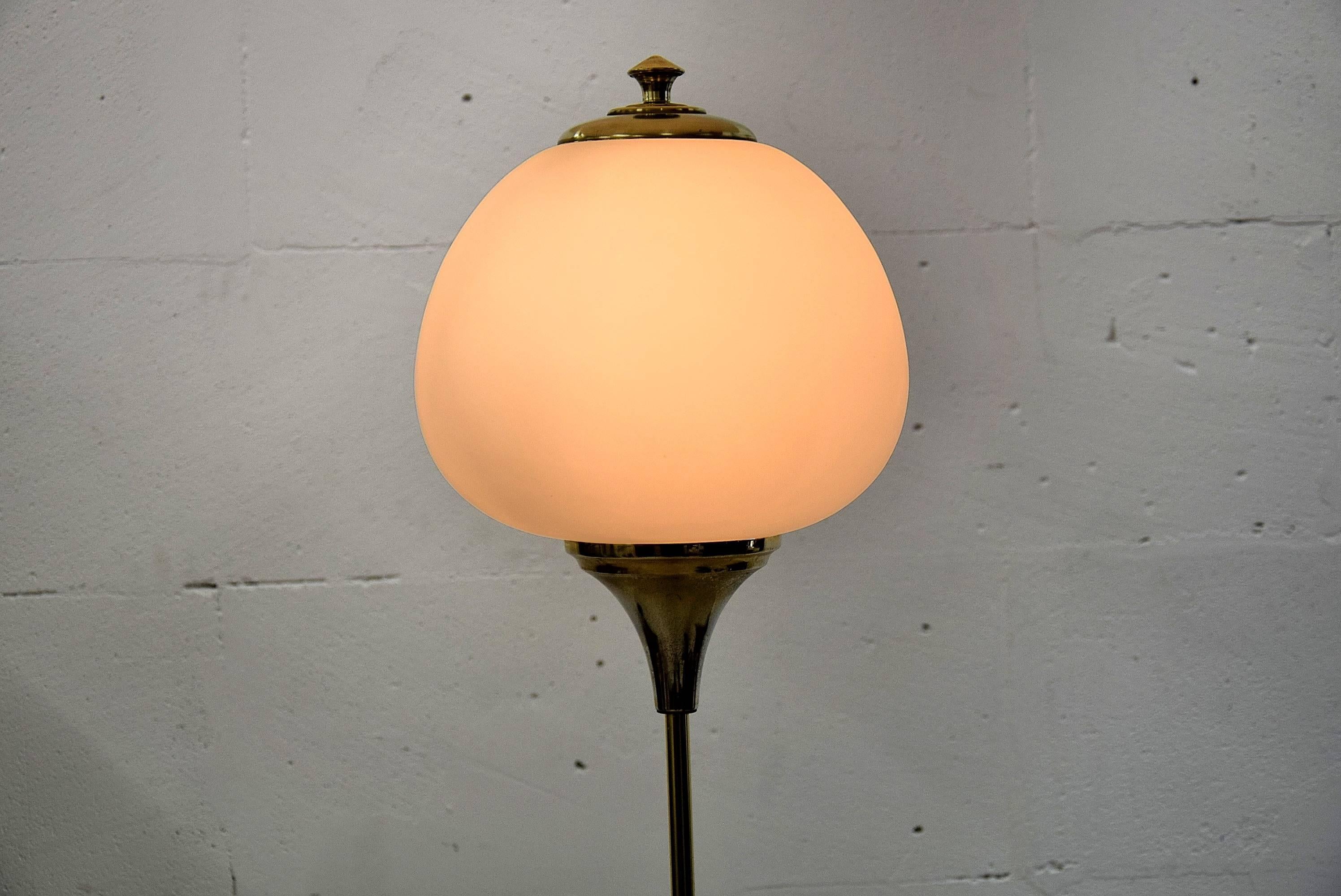 Mid Century Modern Glass and Brass Lumi Milano Floor Lamp For Sale 2