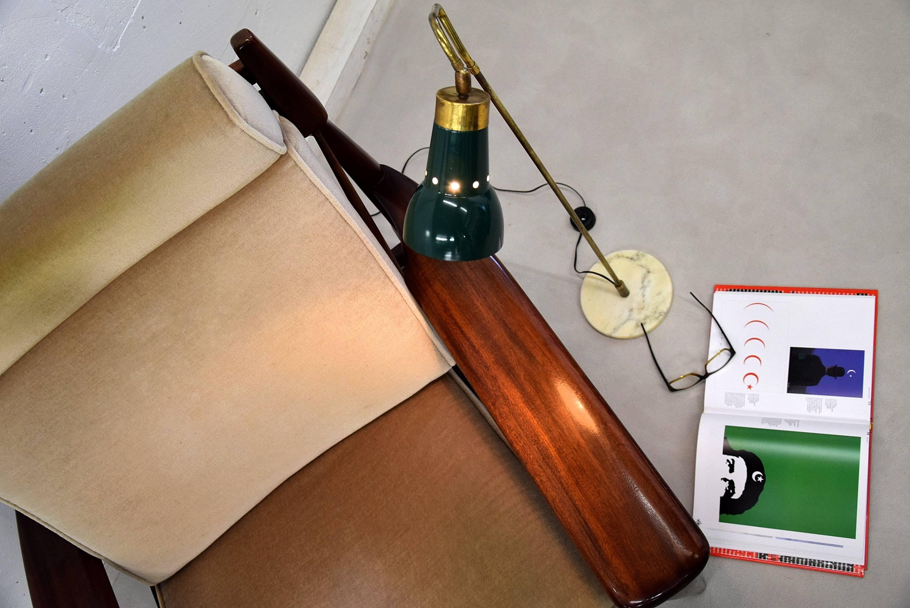 Lampadaire Stilux moderne mi-siècle en laiton et marbre en vente 5