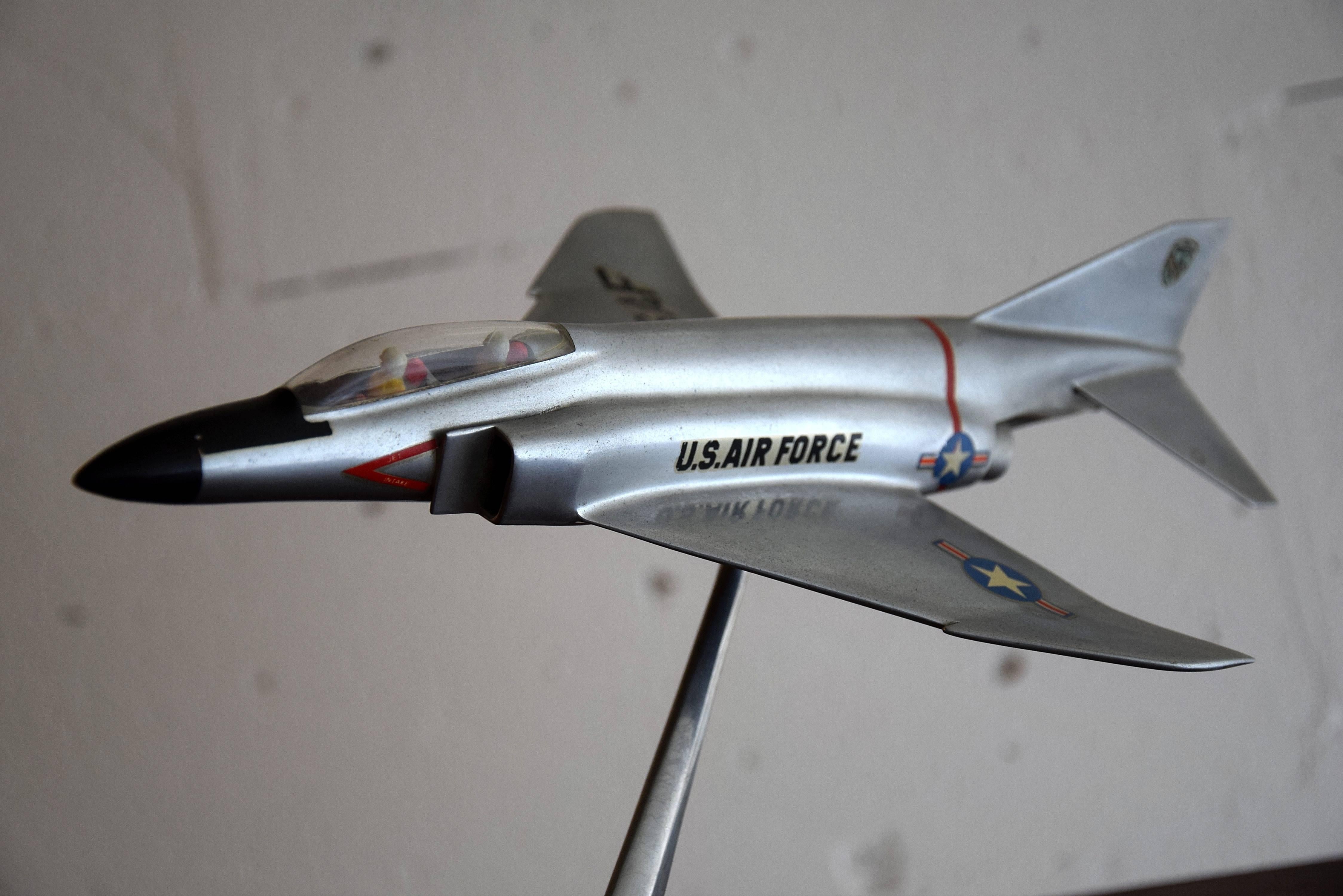 Postmoderno Modello di aereo in metallo McDonnell Douglas F-4 Phantom II