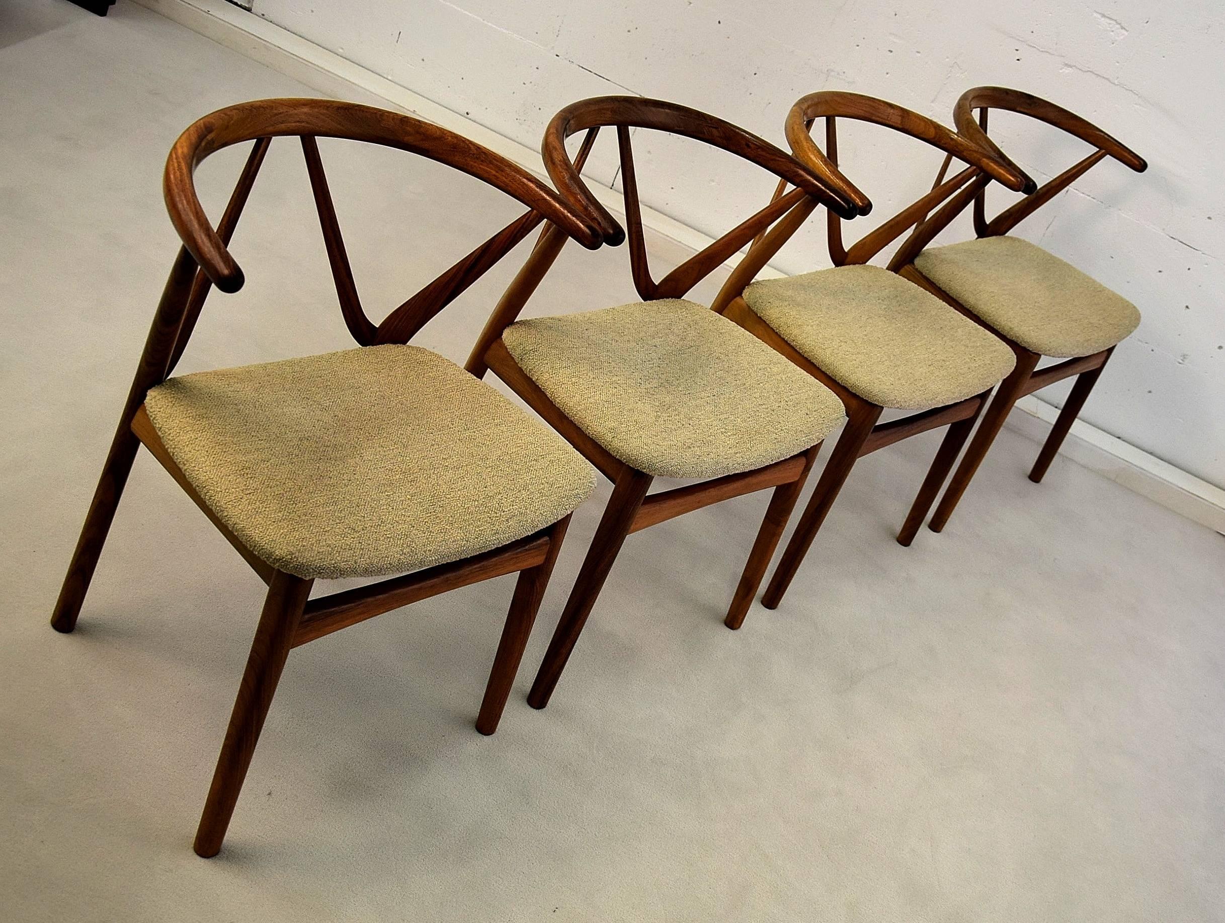 Set of Four Vintage Rosewood Dining Chairs by Henning Kjærnulf In Excellent Condition In Weesp, NL