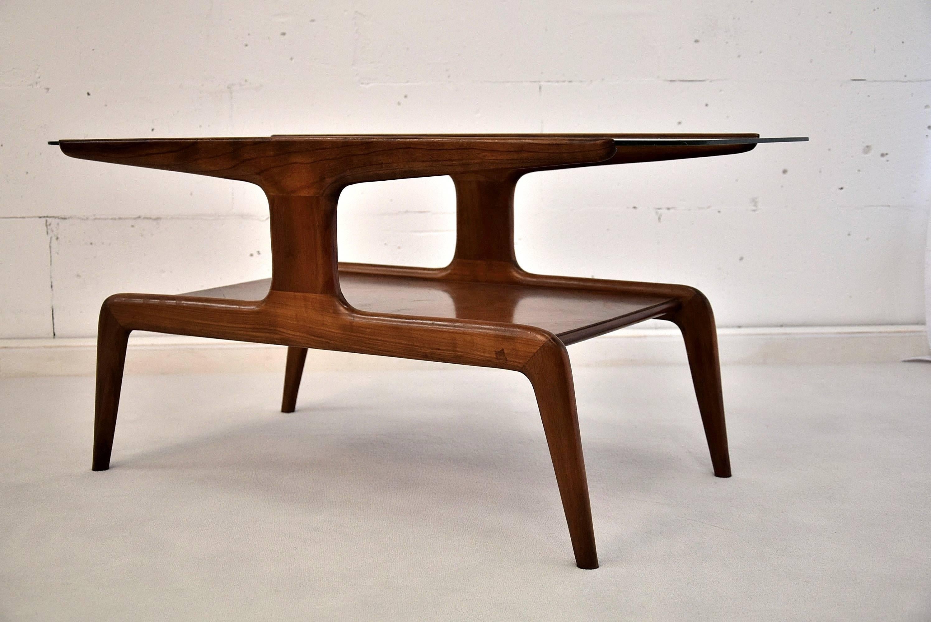 Italian Early 20th Century Walnut Coffee Table for La Rinascente