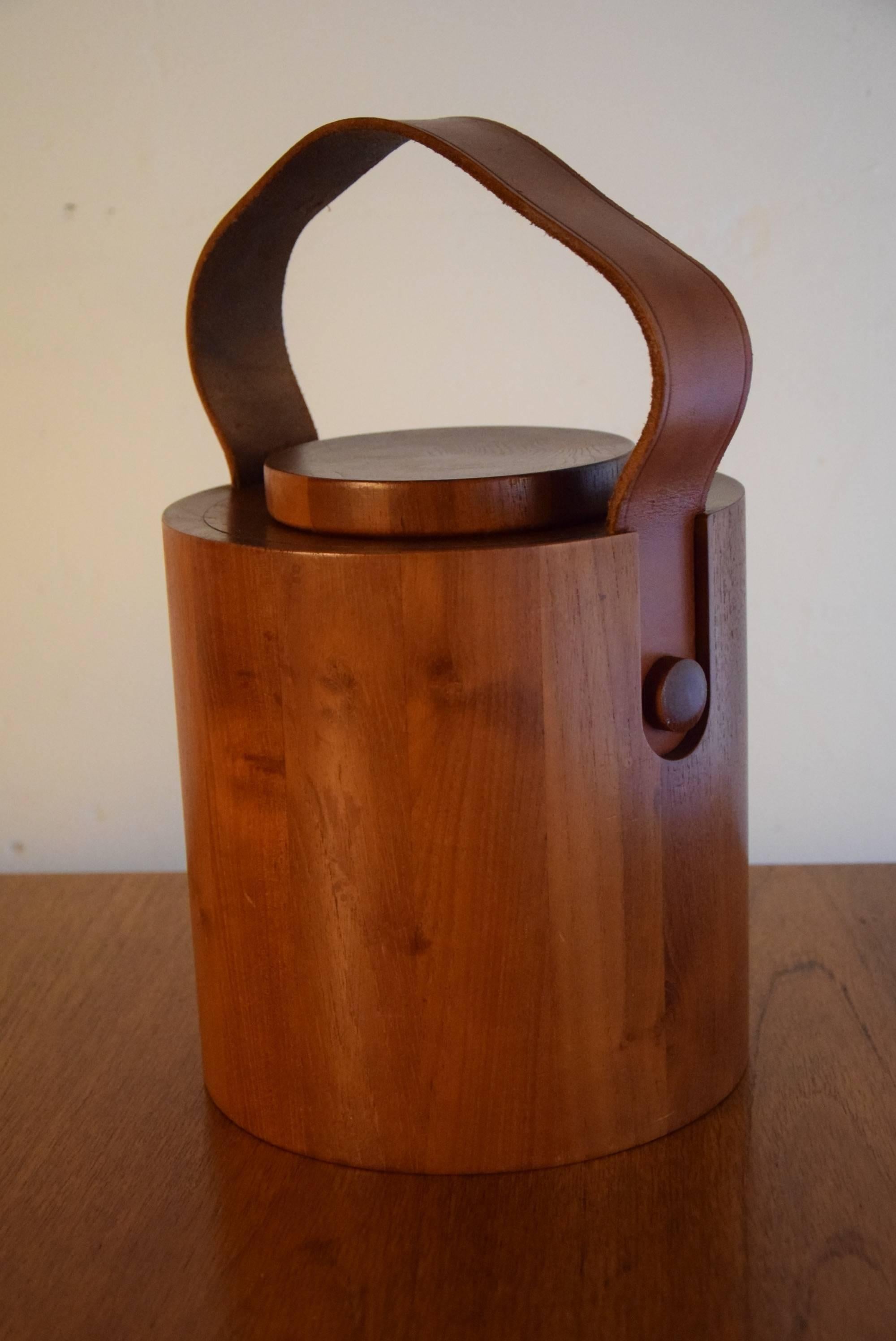 Big 1960s Teak Wood Ice Bucket by Jens H. Quistgaard In Excellent Condition In Weesp, NL