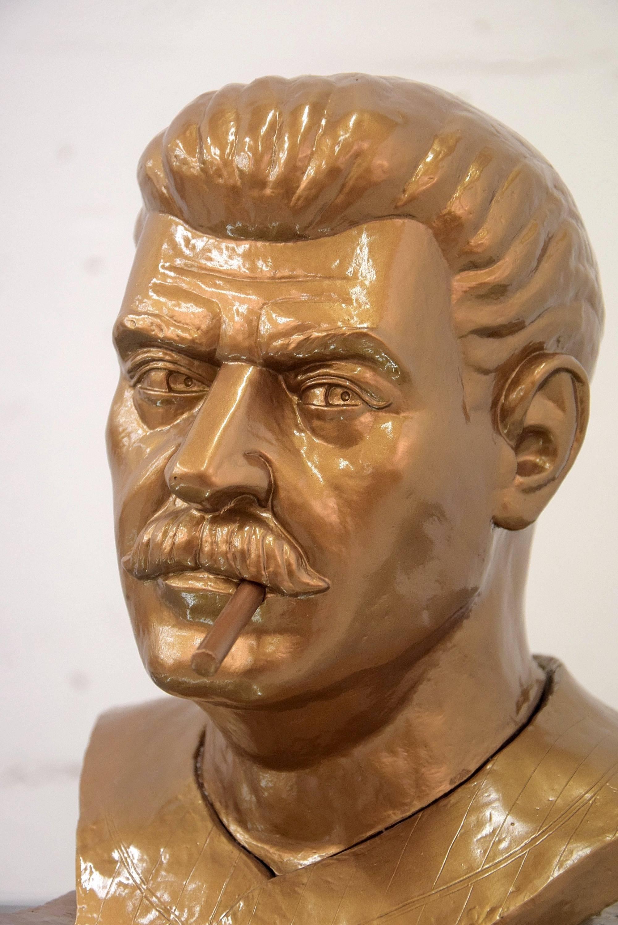 American Smokin' Joe Stalin Sculpture by Frank Kozik For Sale