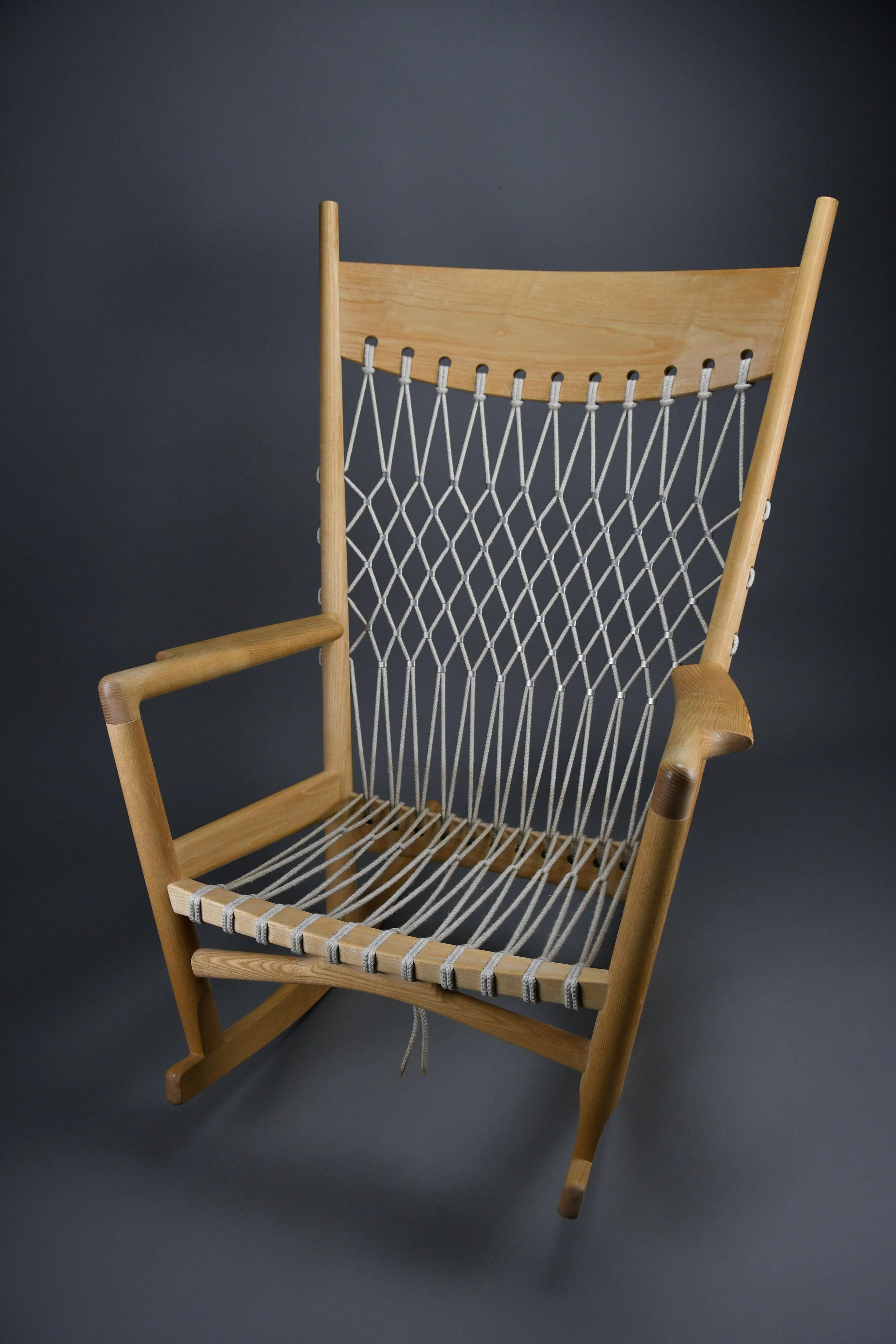 Hans J. Wegner PP124 Schaukelstuhl - 1984 - PP Møbler, Dänemark im Zustand „Gut“ im Angebot in Weesp, NL