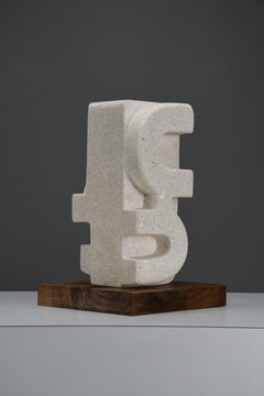 « Frammenti III » — Sculpture totémique abstraite d’Alberto Cabiddu