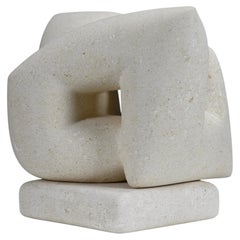 Alberto Cabiddu, « Massa Continua », sculpture moderniste en pierre, Italie, 1999