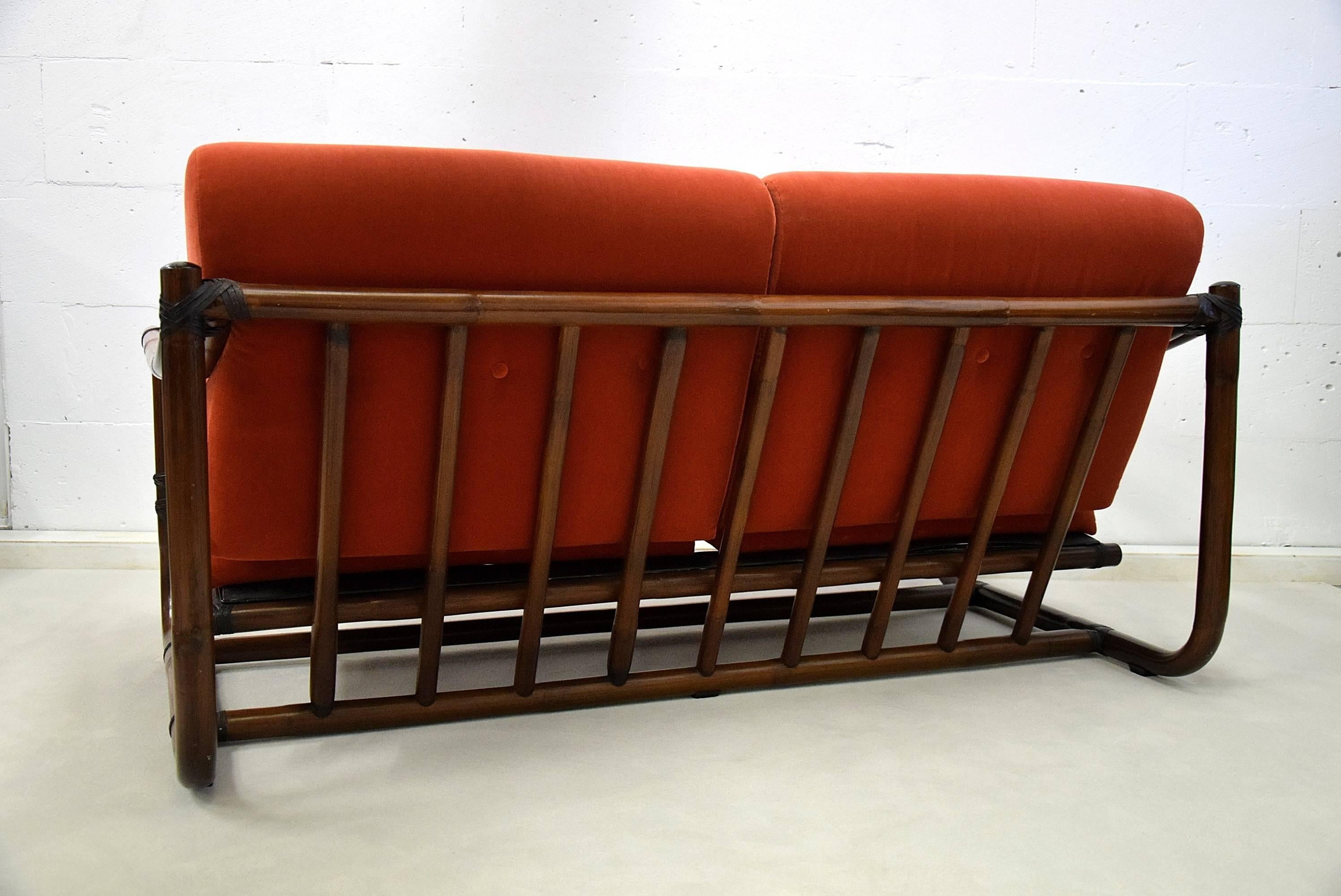 Mid-century Modern Italian Bamboo Two-Seat Lounge Sofa In Good Condition For Sale In Weesp, NL