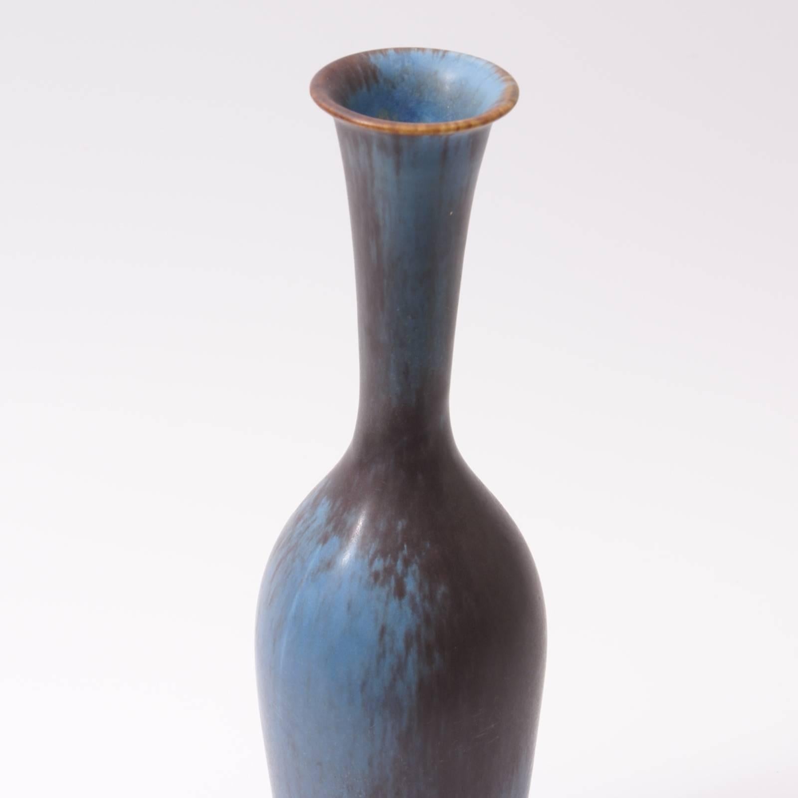 Swedish Modern Ceramic Vase by Gunnar Nylund for Rörstrand In Good Condition For Sale In Geneva, CH