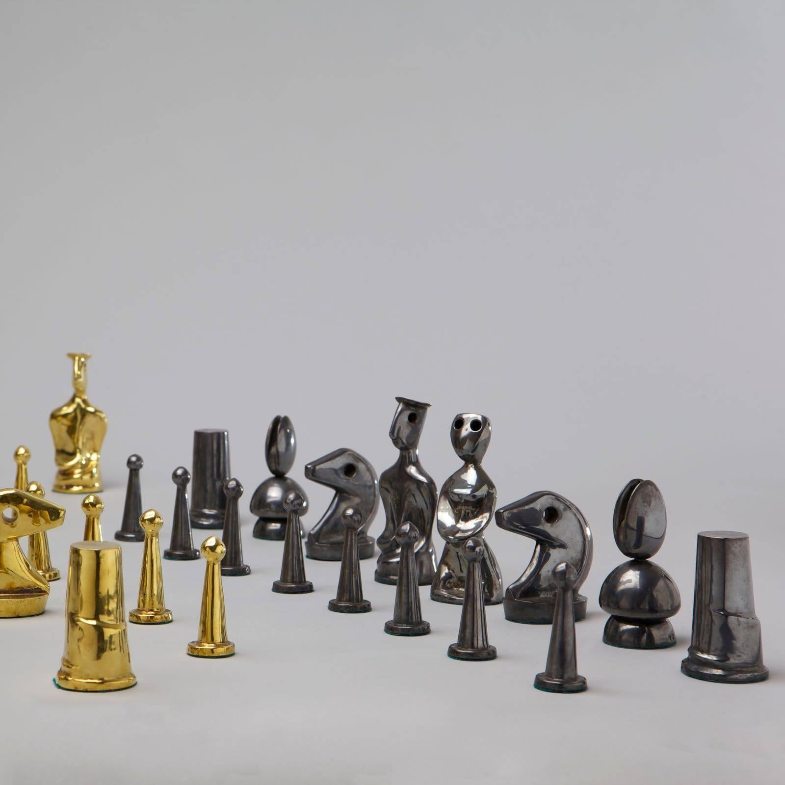 Mid-Century Modern Gold and Silver Chess Set by Max Ernst, Edition Pierre Hugo For Sale