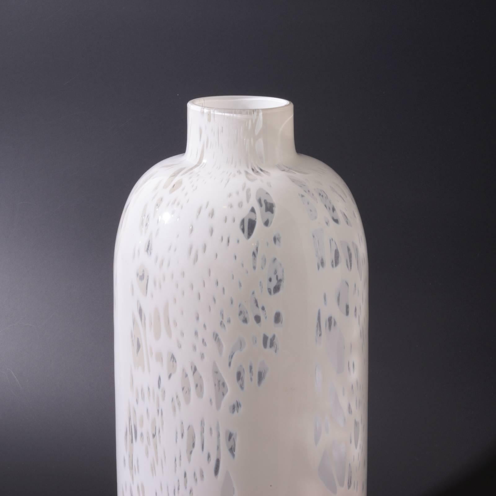 Merletto Murano Glass Vase by Venini Design O. Thorssen and B. Karlsson, 1970s In Good Condition For Sale In Geneva, CH