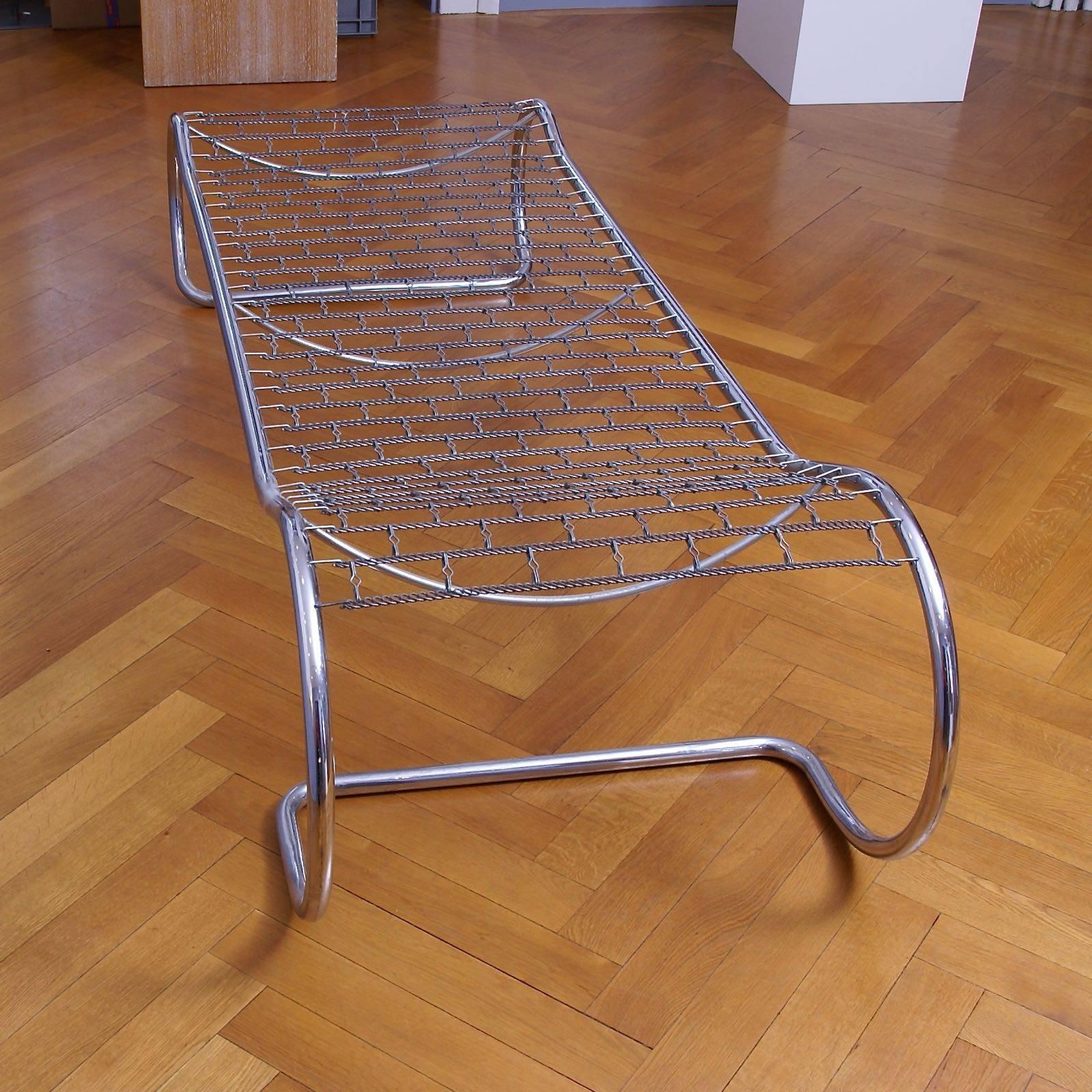 Rare Chrome and Leather Bauhaus Thonet LS 23 Daybed by Anton Lorenz For Sale 4