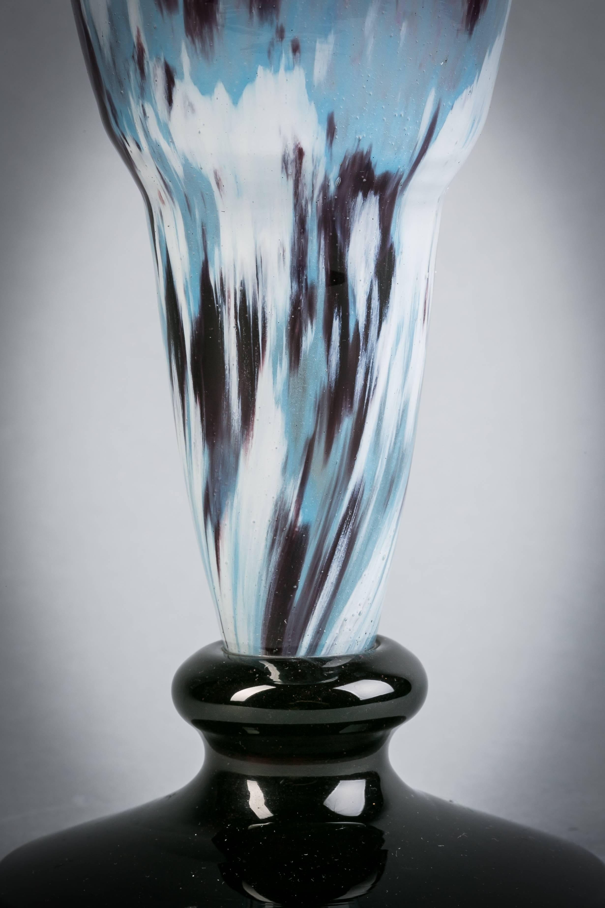 French Schneider Glass Vase, circa 1910 For Sale