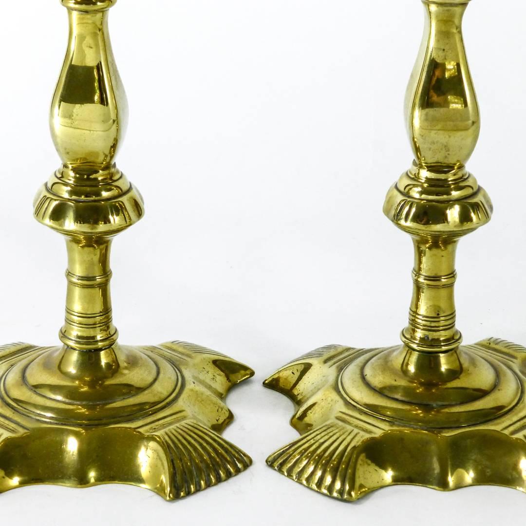 Unusual Pair of English Brass Queen Anne Candlesticks, circa 1765 In Good Condition In Ambler, PA