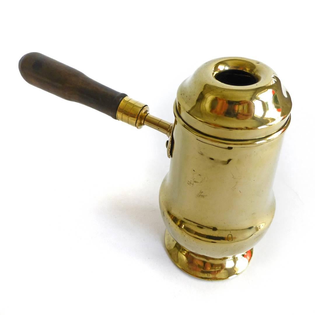 French or Dutch Brass Chocolate Pot, circa 1800 In Good Condition For Sale In Ambler, PA