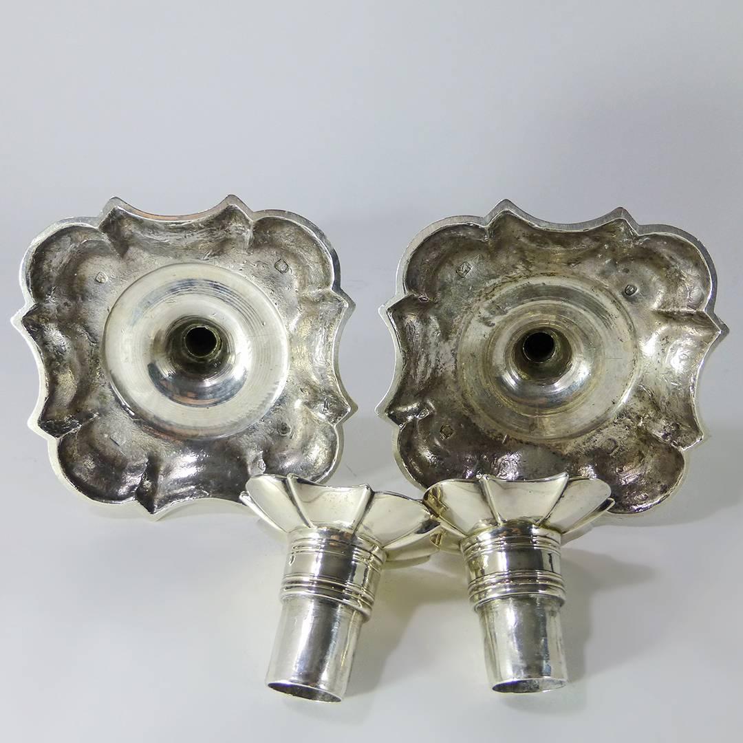 Pair of English Silver Candlesticks, London, 1738 In Good Condition For Sale In Ambler, PA