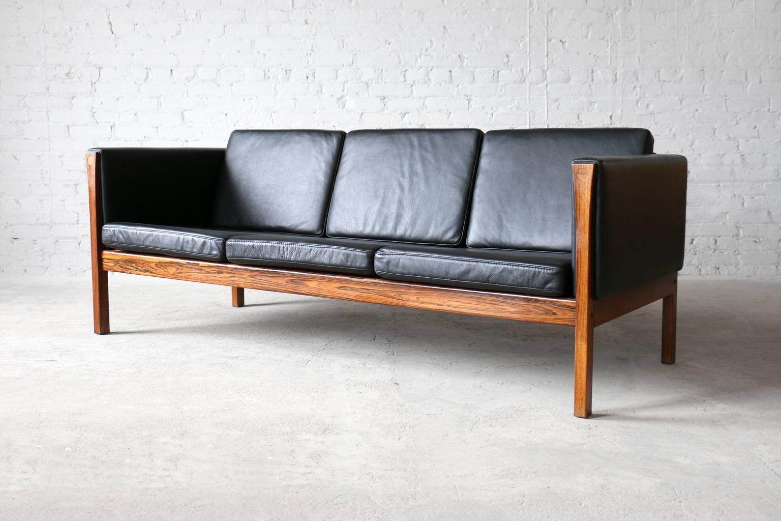 Scandinavian Modern Hans Wegner AP63/3 AP Stolen Rosewood and Leather Sofa Danish Modern