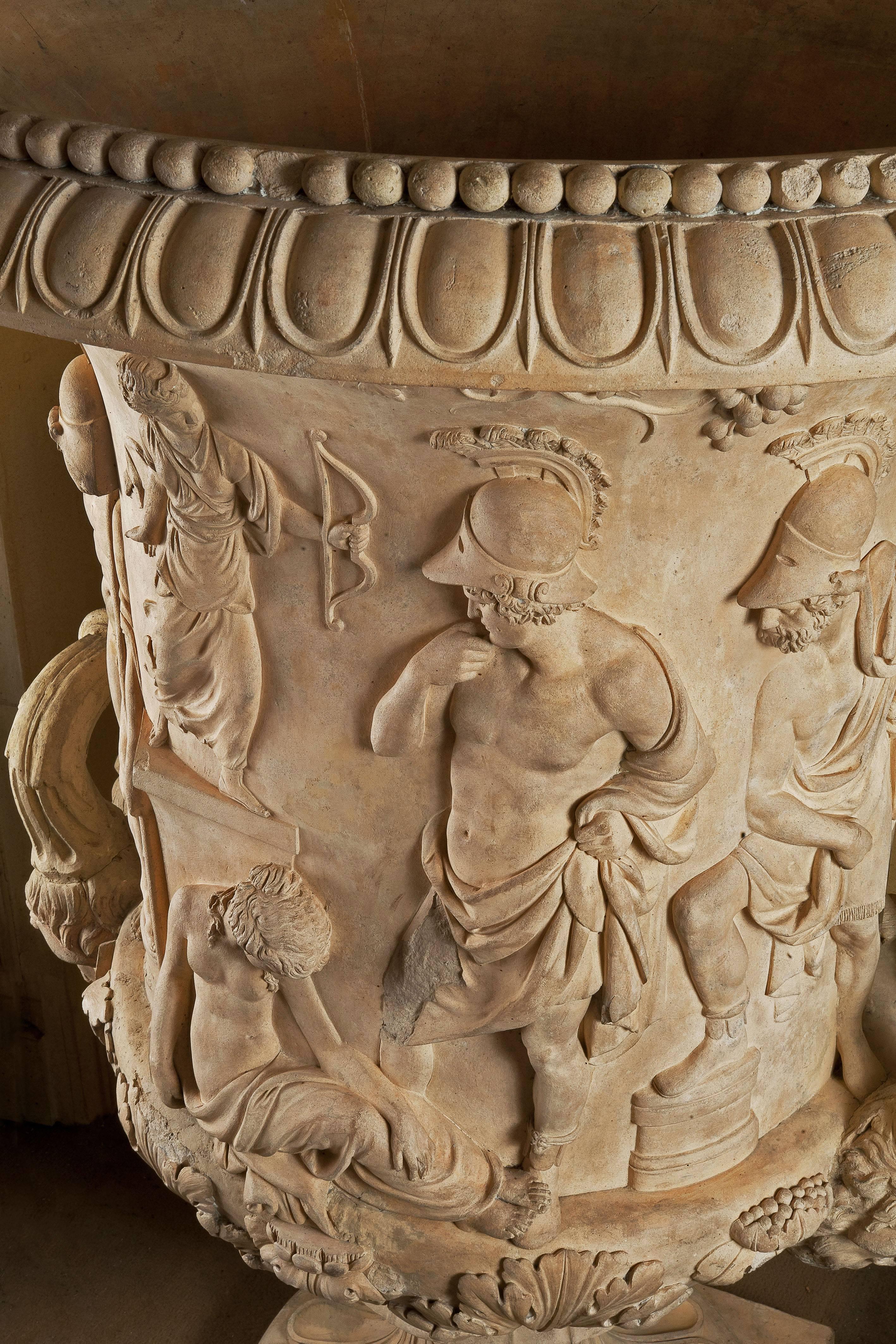 European Pair of Beautiful and Large Medicis Vase XIXth Century For Sale